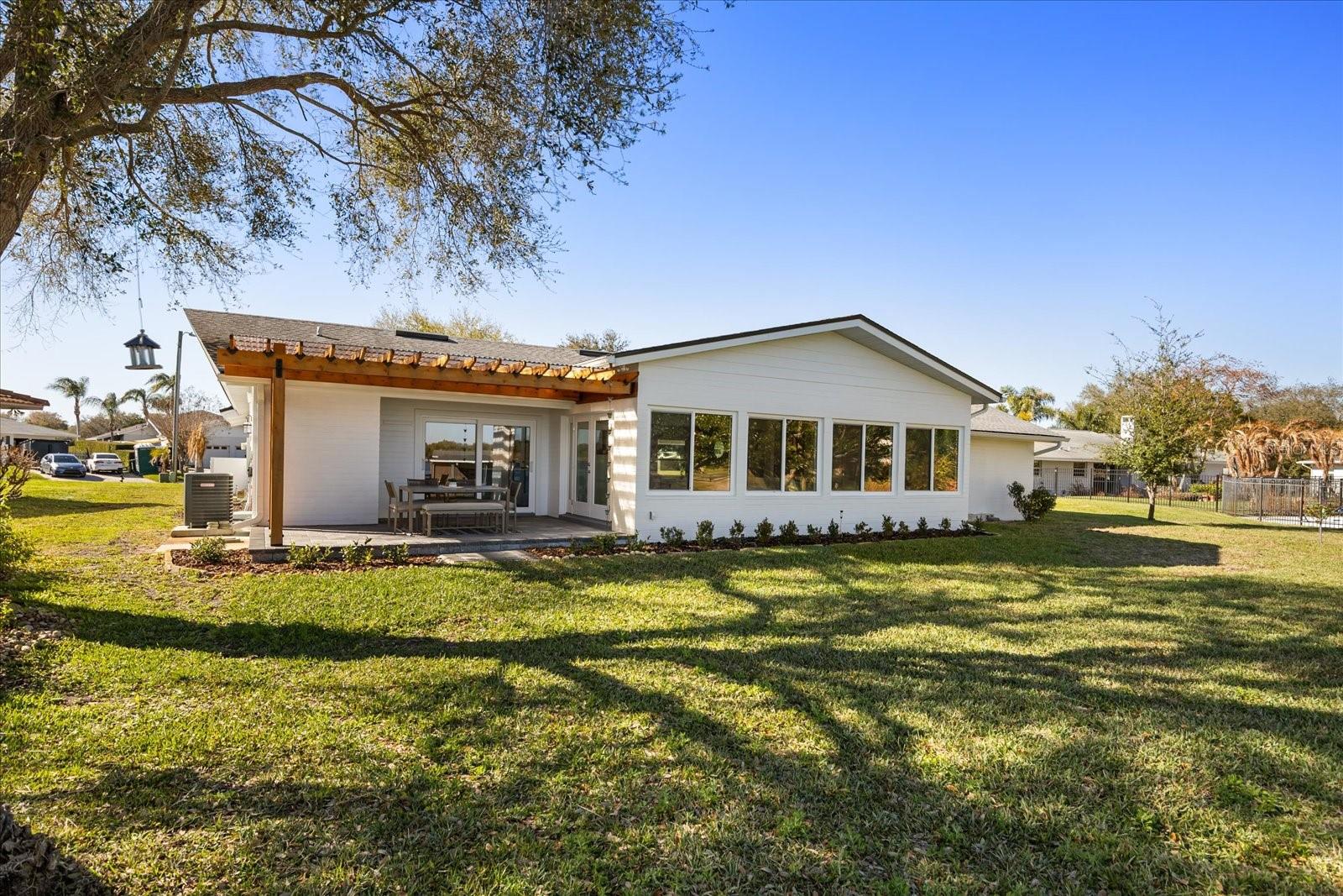 Image 35 of 42 For 4311 Waterfront Parkway