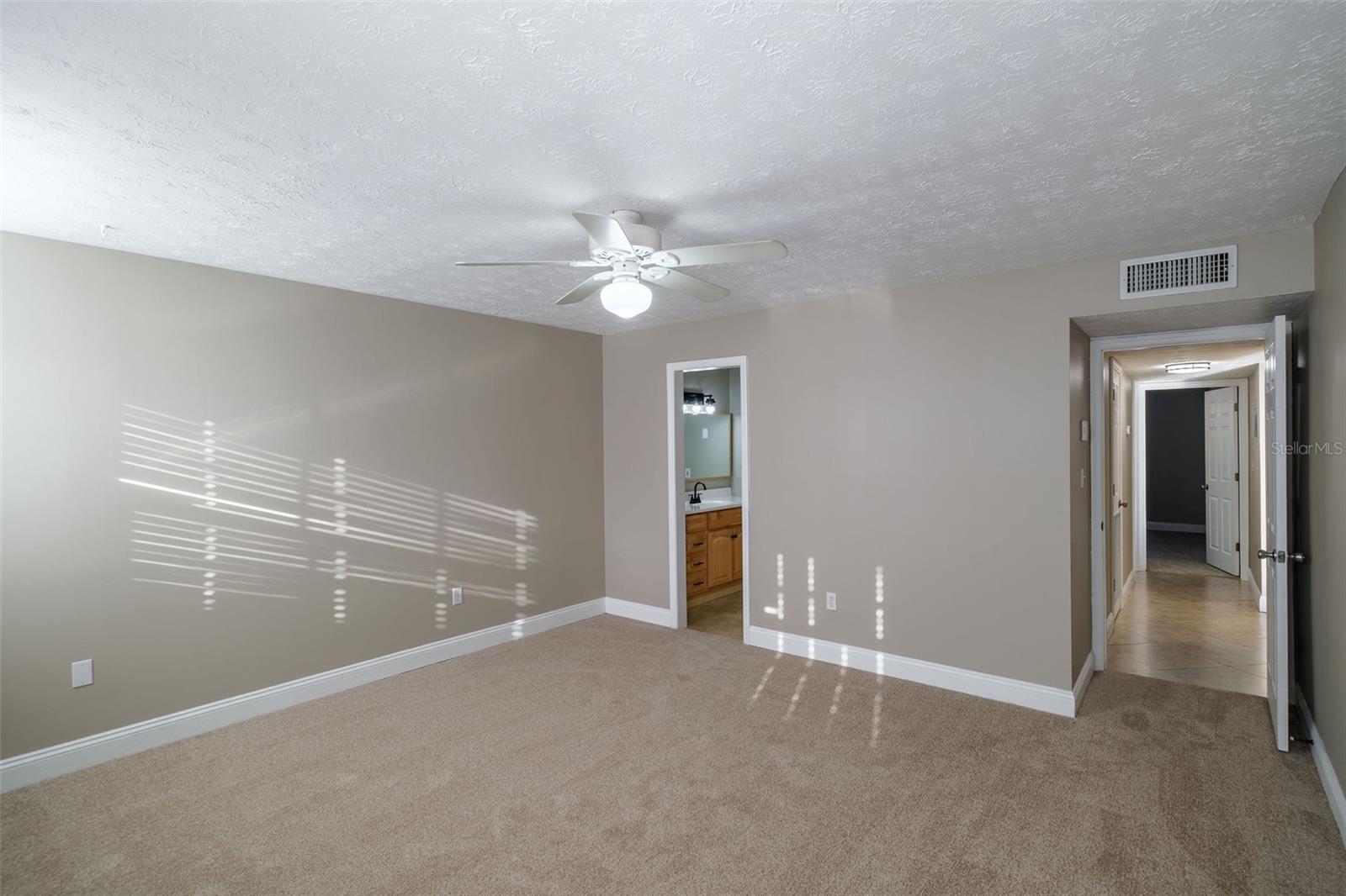 Image 10 of 31 For 4388 Lake Underhill Road 21c2