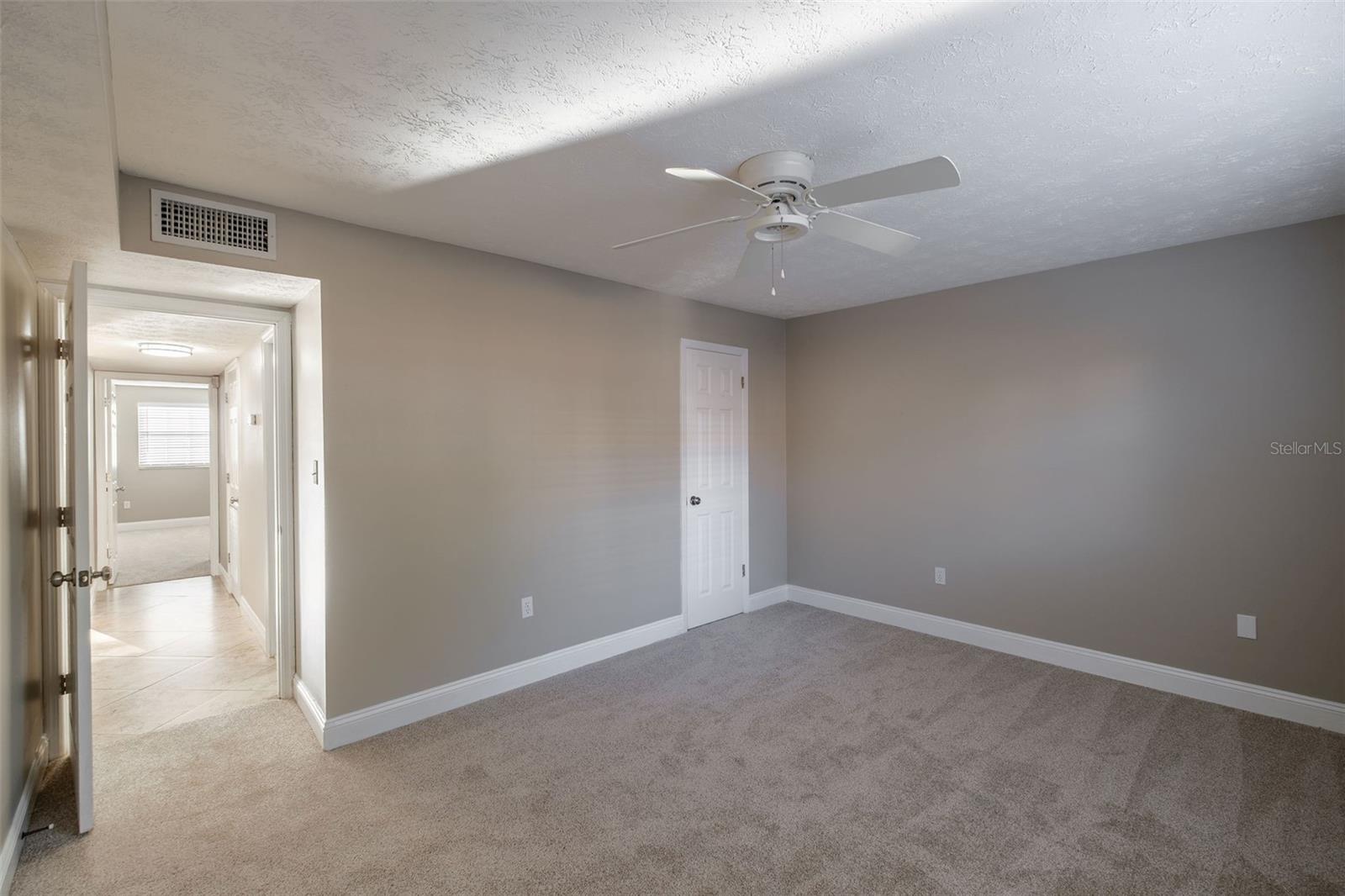 Image 20 of 31 For 4388 Lake Underhill Road 21c2