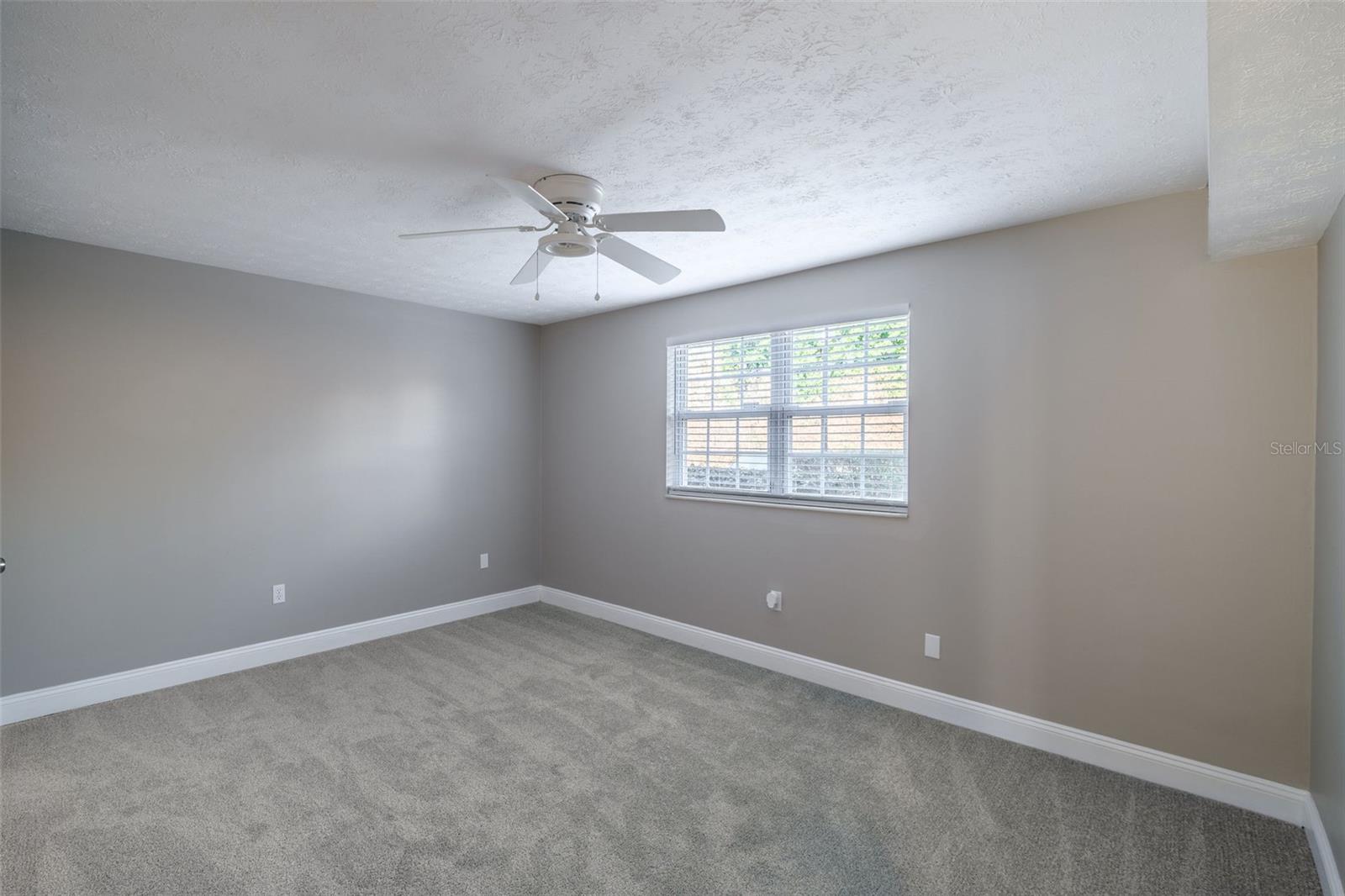 Image 21 of 31 For 4388 Lake Underhill Road 21c2