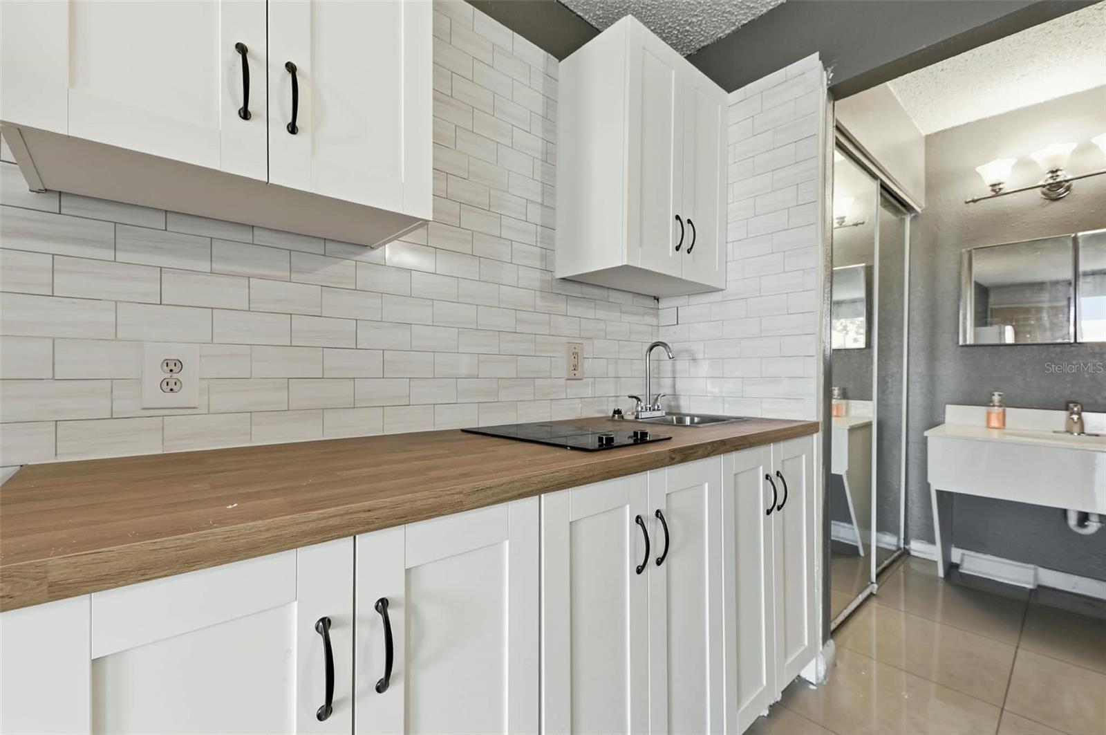 Image 6 of 21 For 43420 Highway 27  140