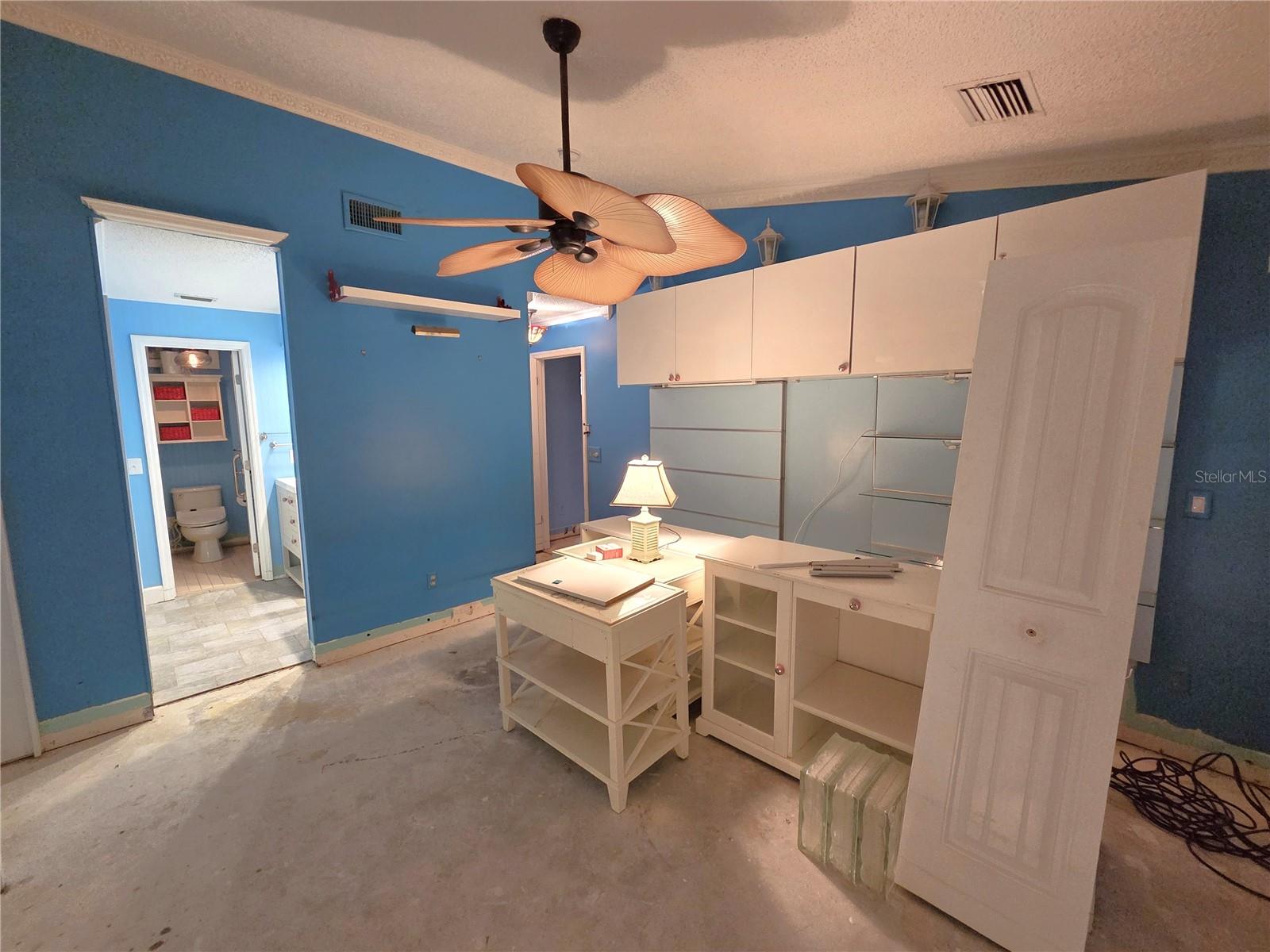 Image 17 of 31 For 5130 Lazy Oaks Drive 5130