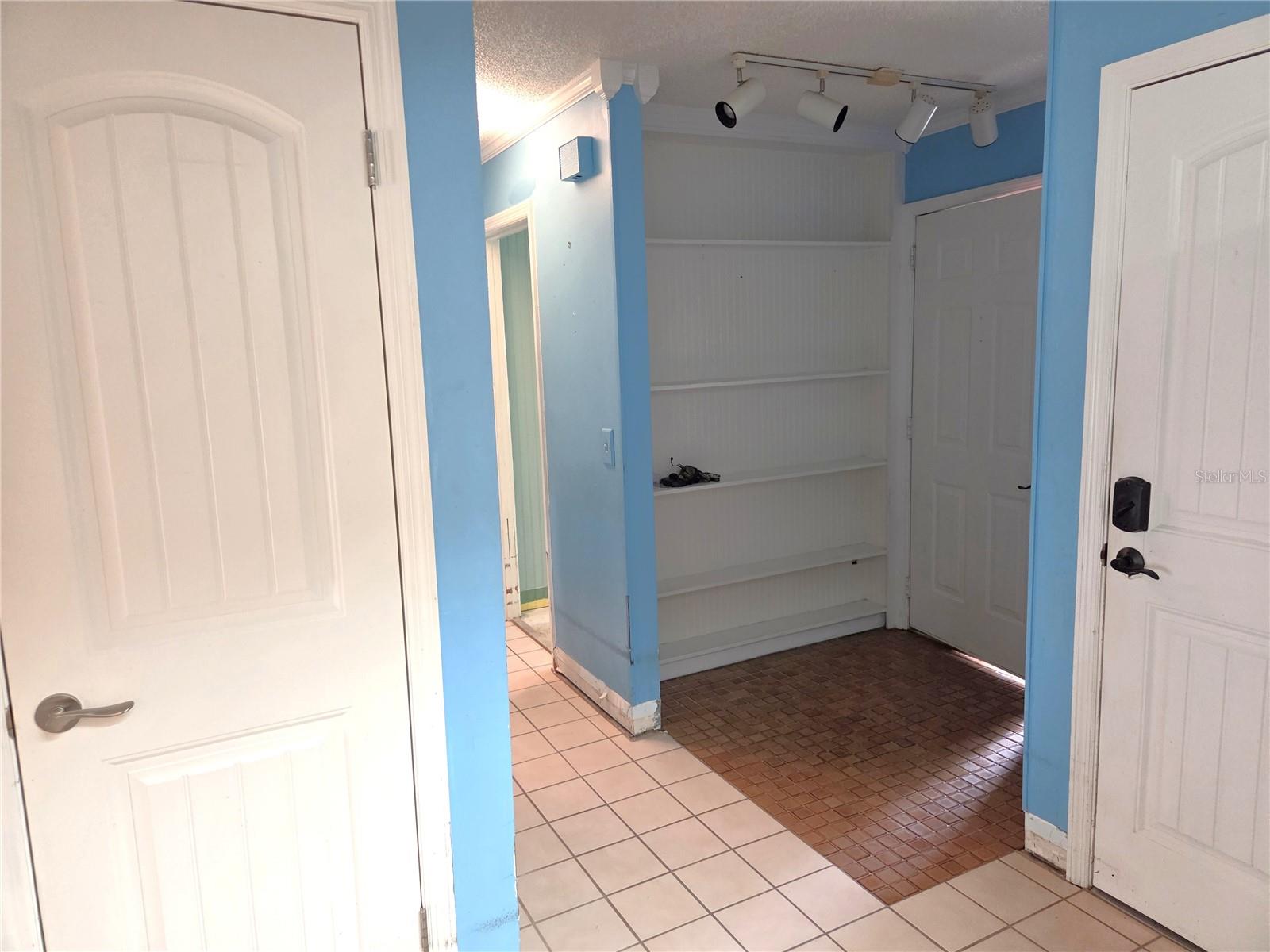 Image 21 of 31 For 5130 Lazy Oaks Drive 5130