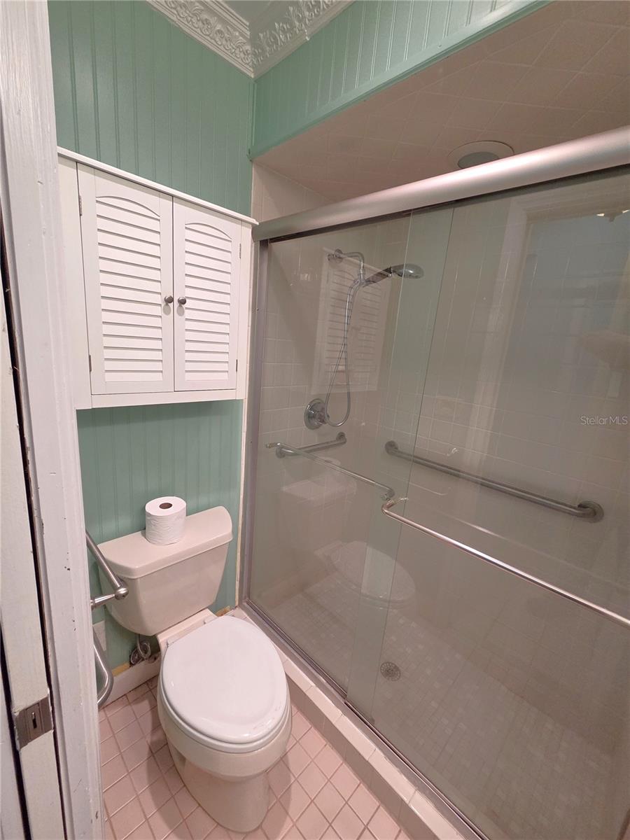 Image 23 of 31 For 5130 Lazy Oaks Drive 5130