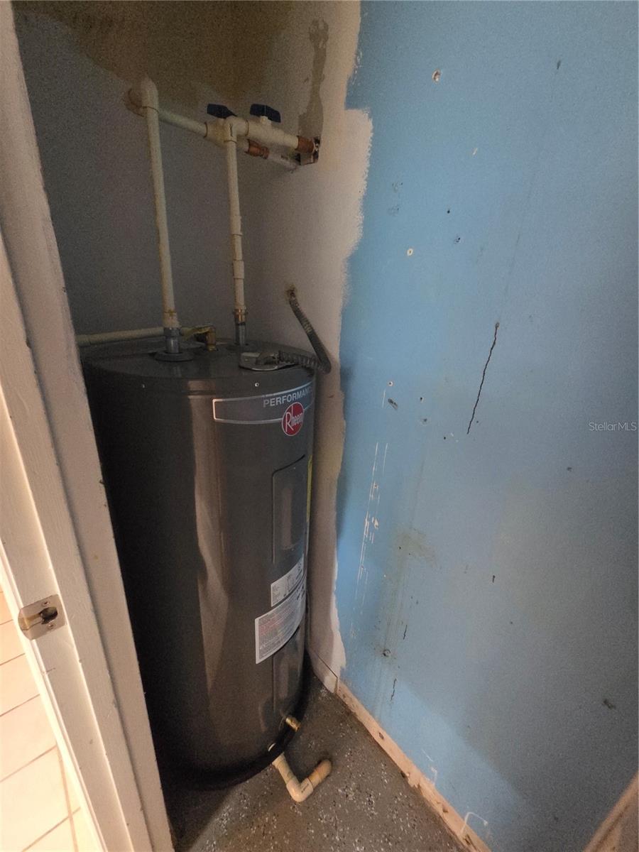 Image 30 of 31 For 5130 Lazy Oaks Drive 5130