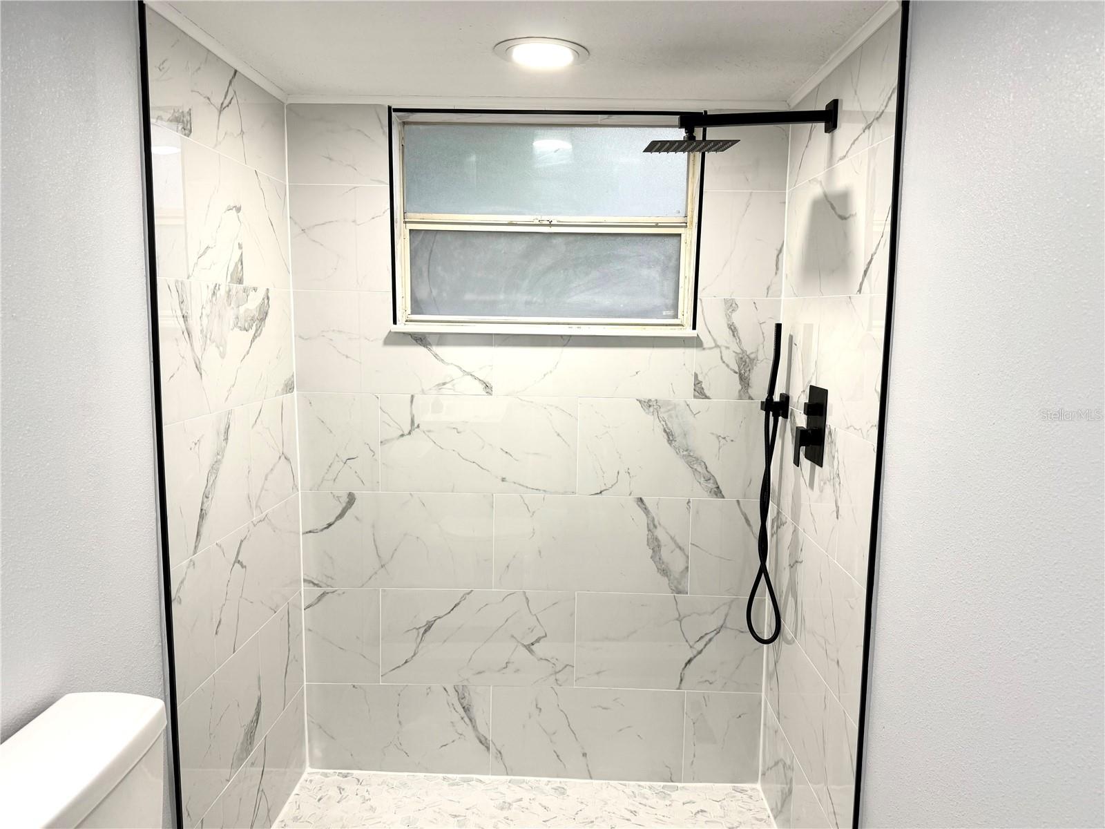 Image 20 of 30 For 2419 Liela Lee Court