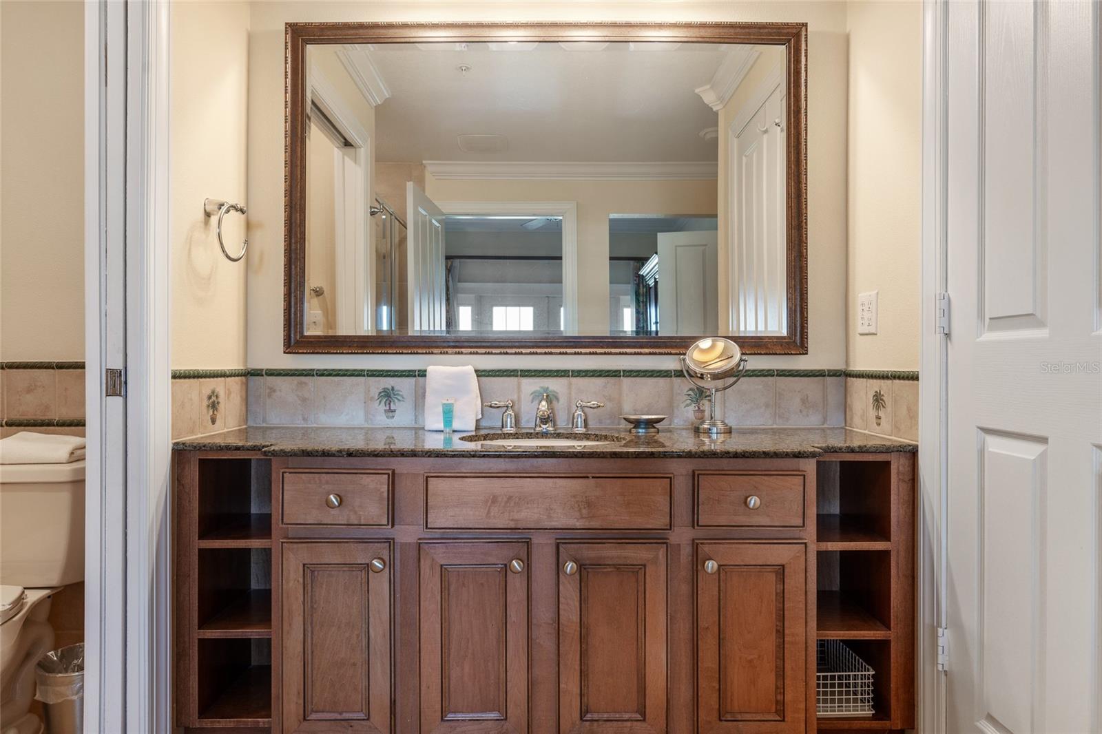 Image 21 of 45 For 1597 Heritage Crossing Court 302