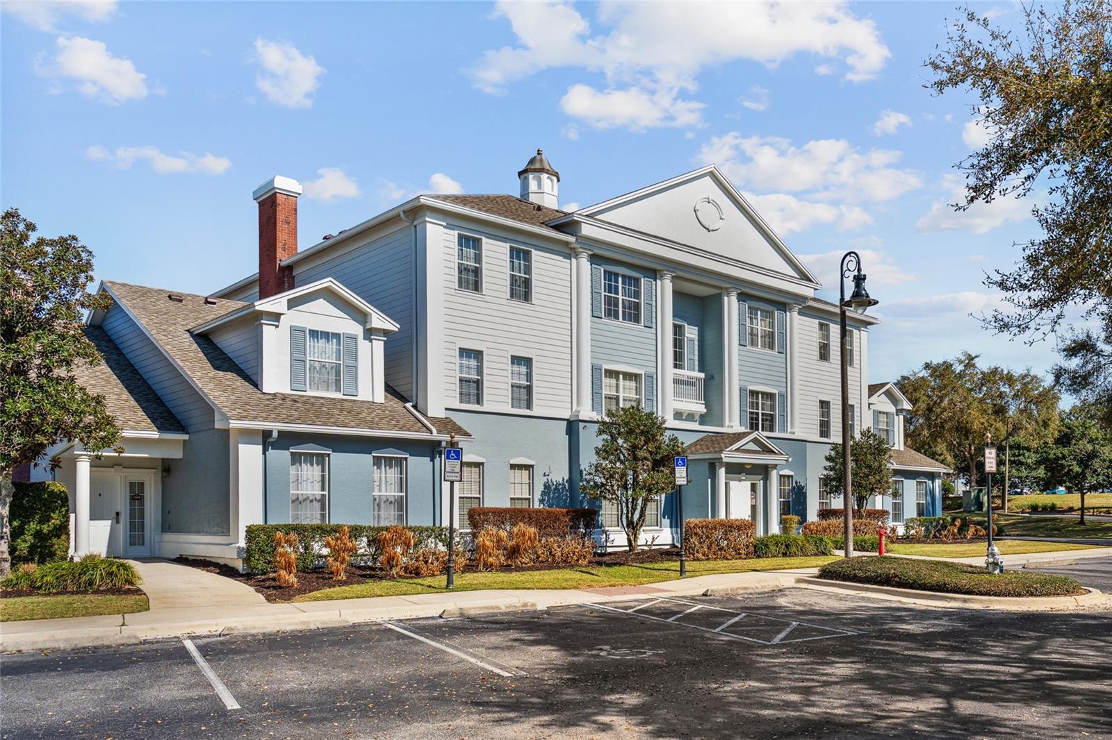 Image 30 of 45 For 1597 Heritage Crossing Court 302