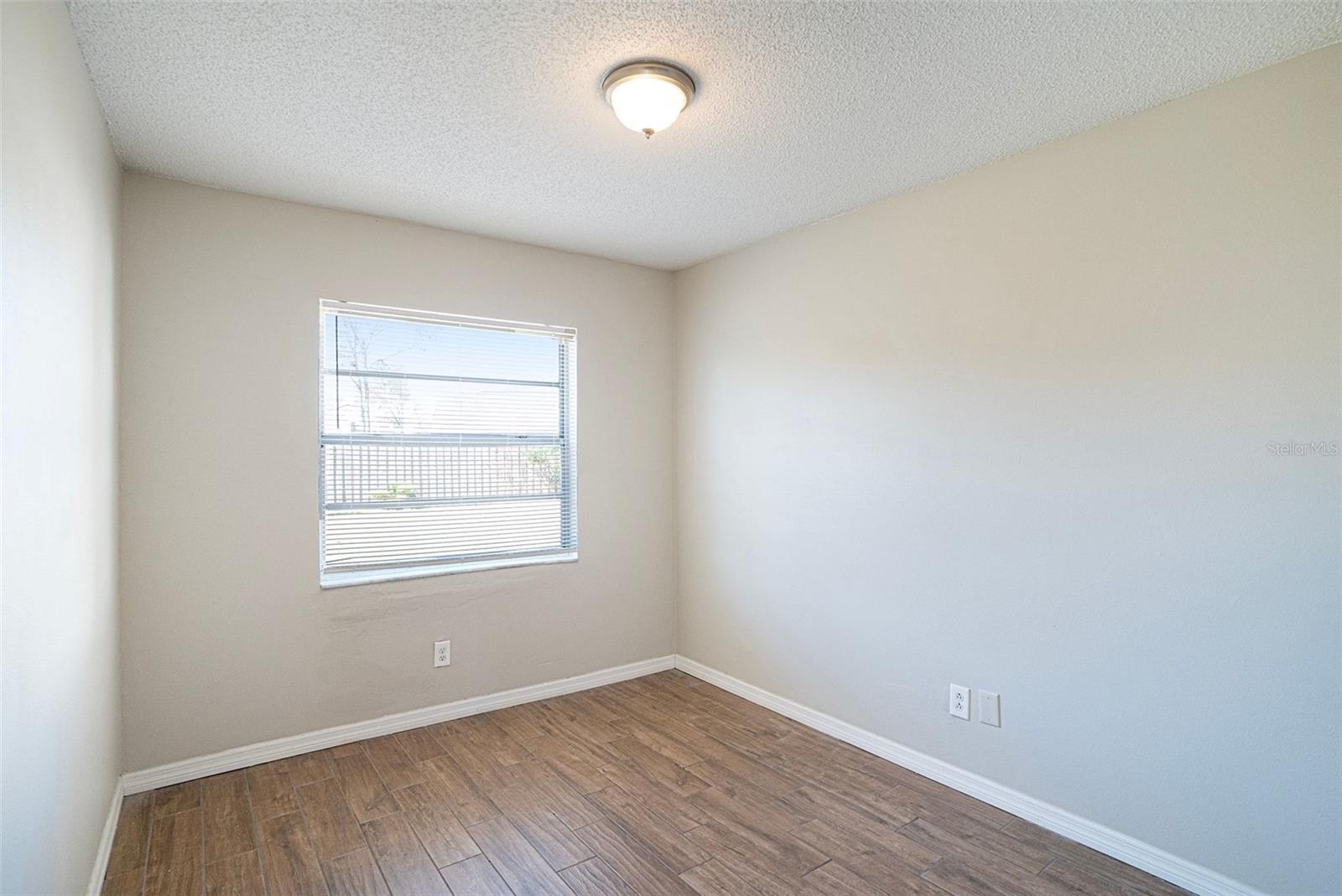 Listing photo id 9 for 1657 Palm Leaf Drive