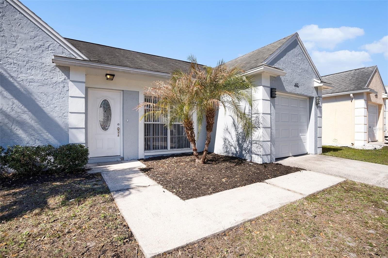 Listing photo id 0 for 1657 Palm Leaf Drive