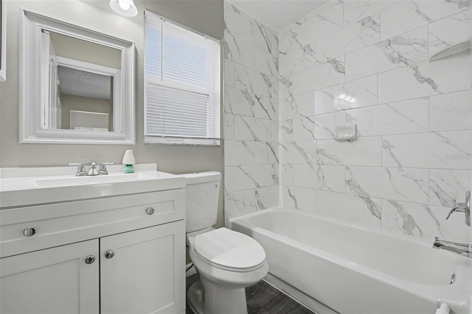 Image 9 of 16 For 3339 Queens Cove Loop