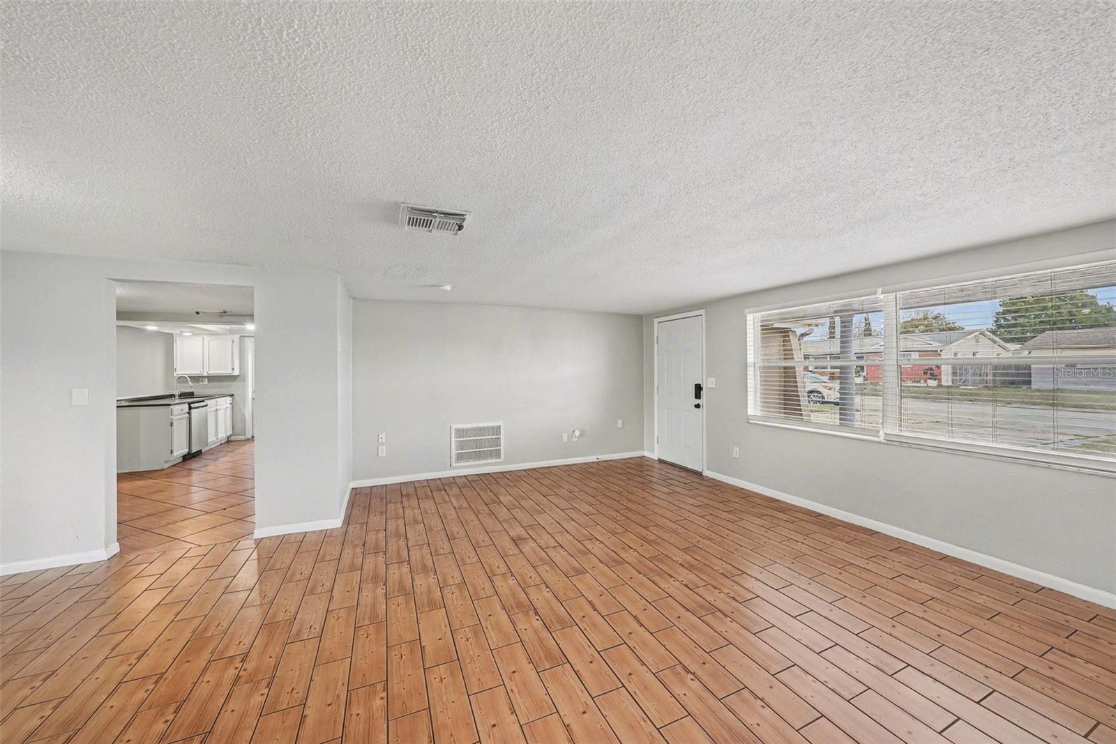 Image 2 of 15 For 7214 Ingleside Drive