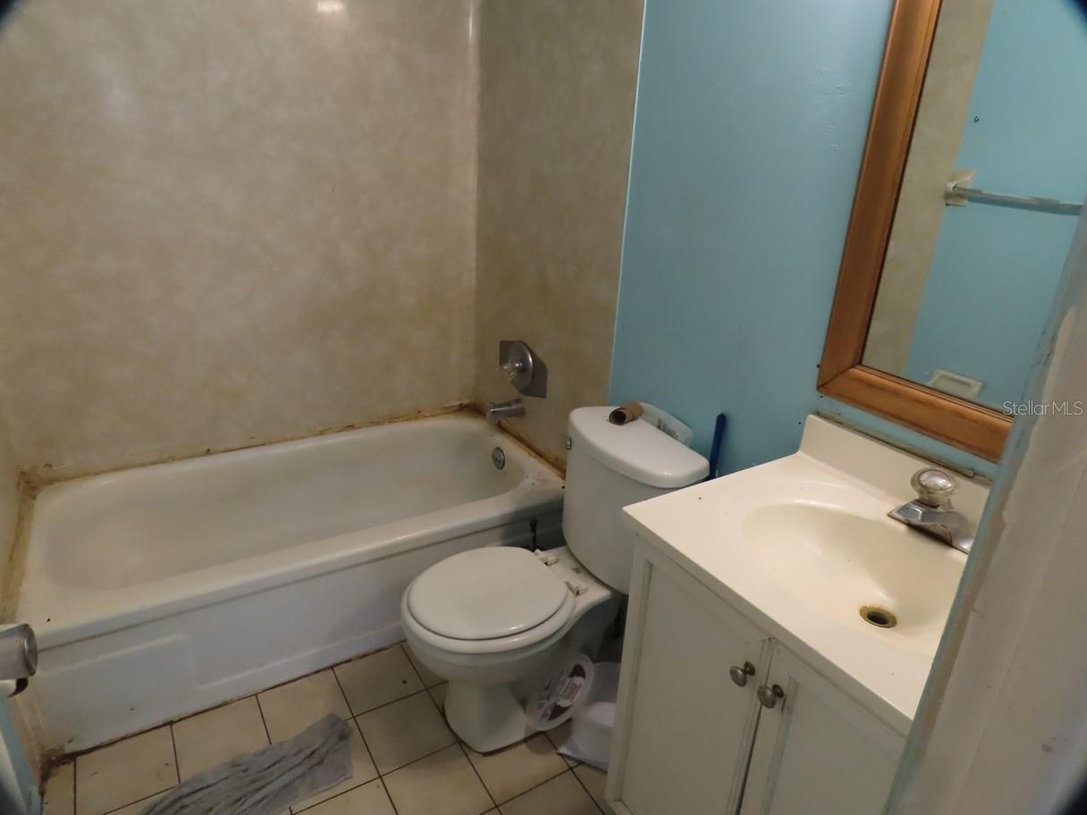 Image 6 of 7 For 895 Pasadena Avenue