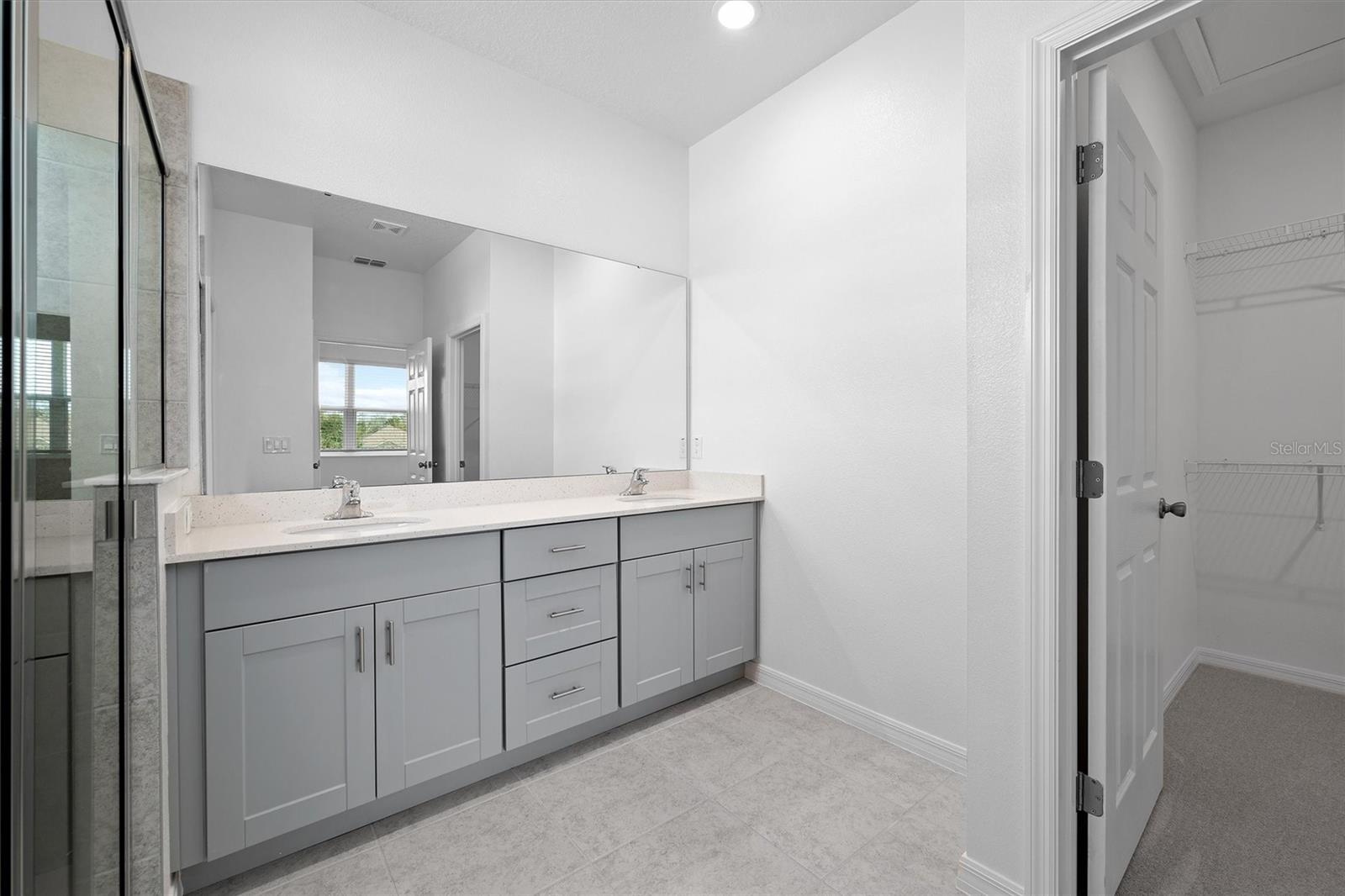 Image 33 of 36 For 3036 Suraj Circle