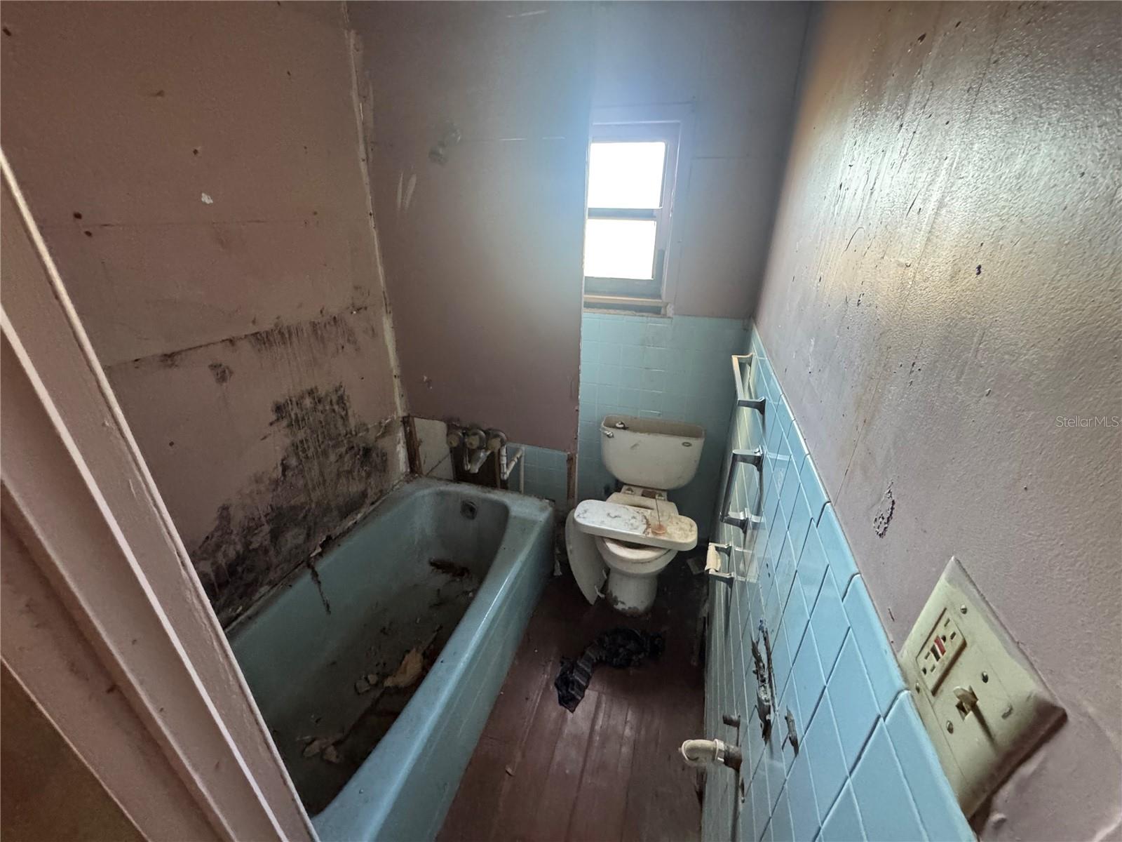 Image 7 of 12 For 1230 Polk Street