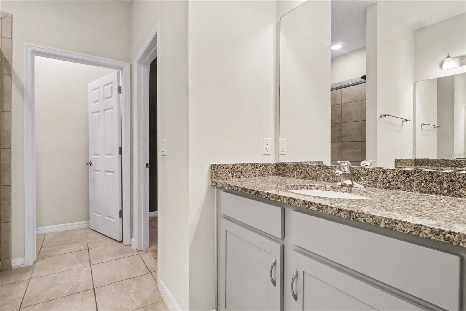 Image 11 of 32 For 2735 Rowan Street