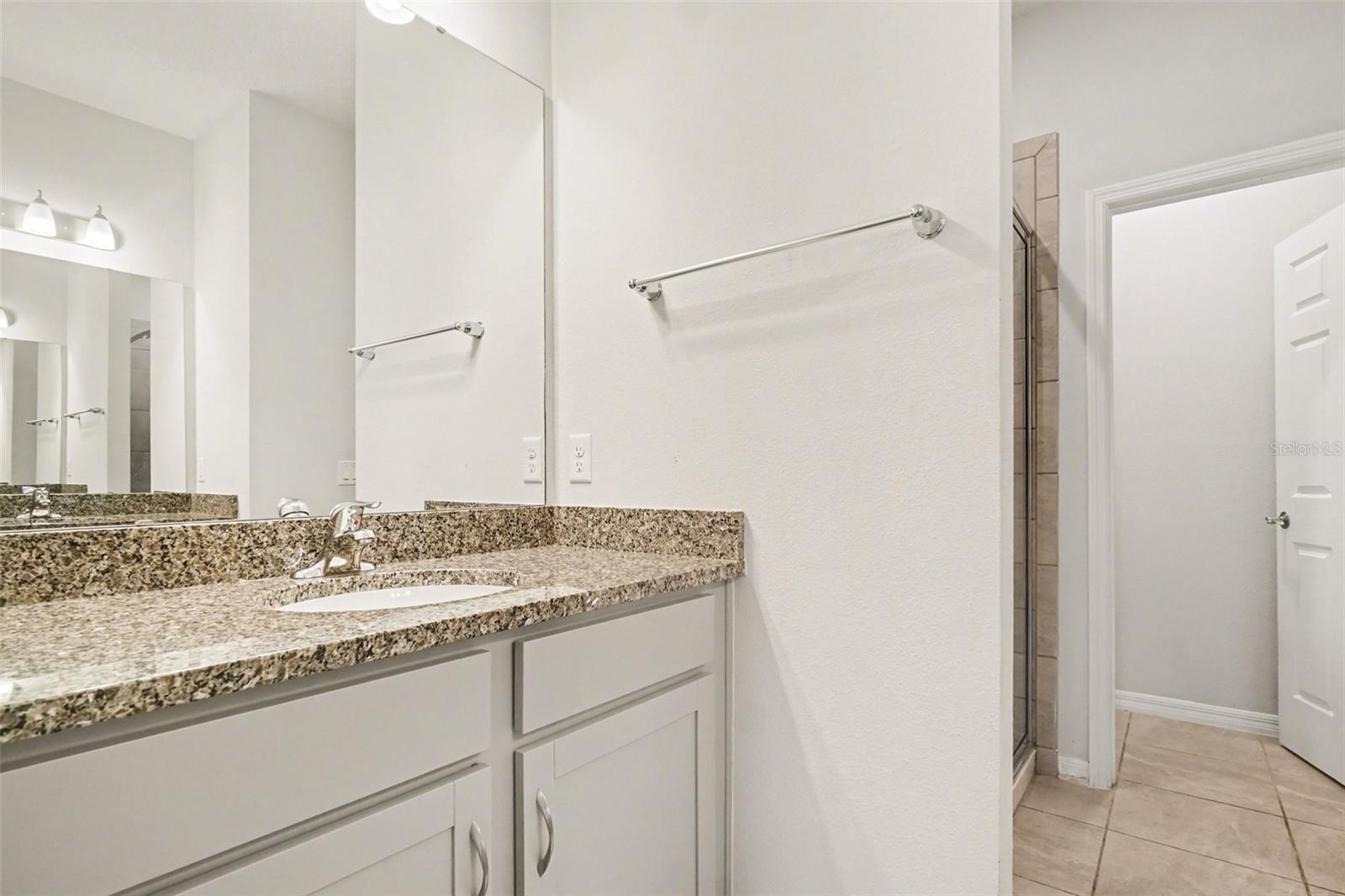 Image 12 of 32 For 2735 Rowan Street