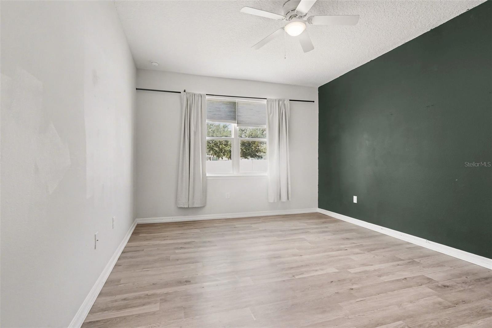 Image 19 of 32 For 2735 Rowan Street