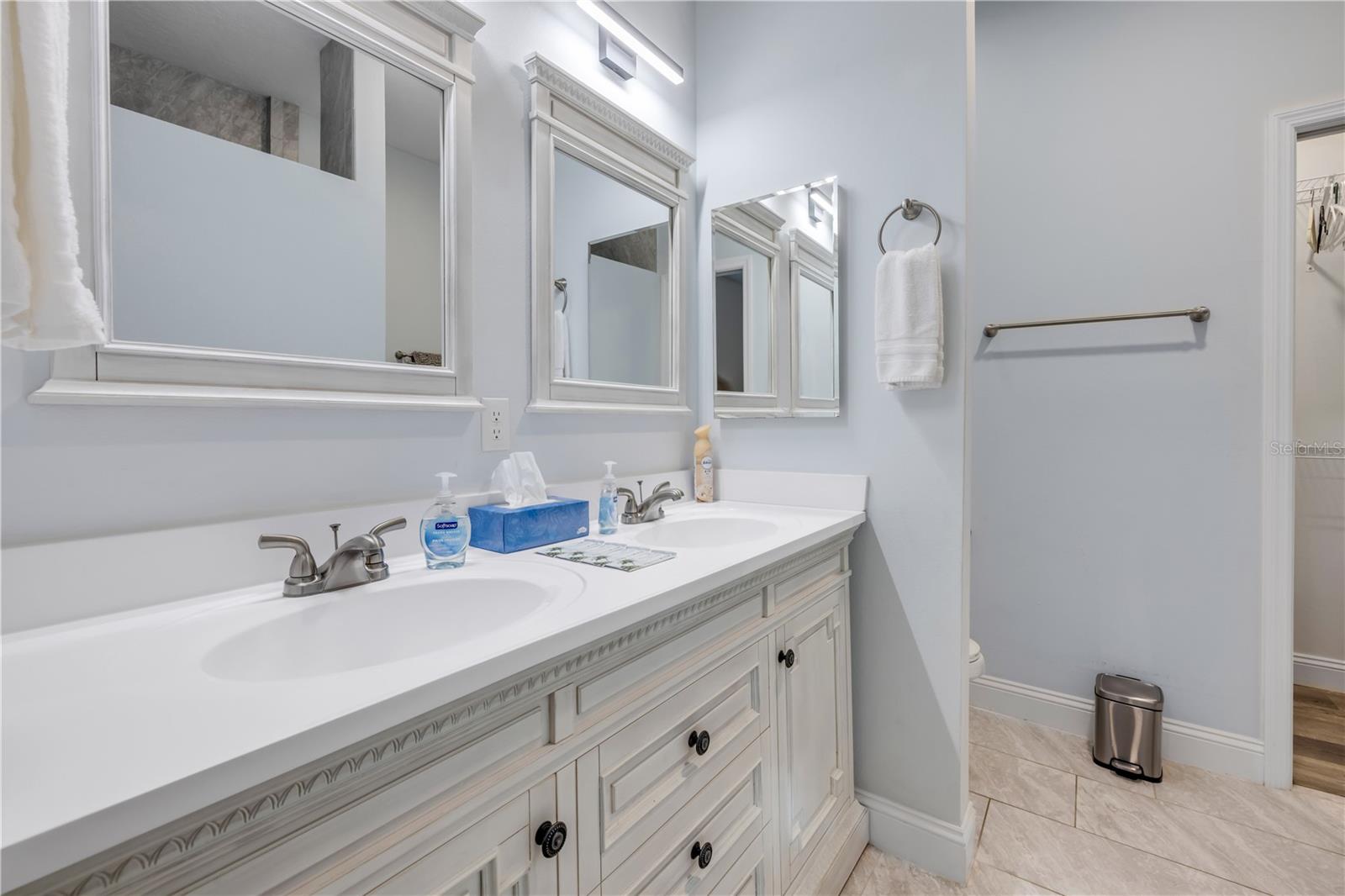 Image 11 of 22 For 14 Seminole Avenue