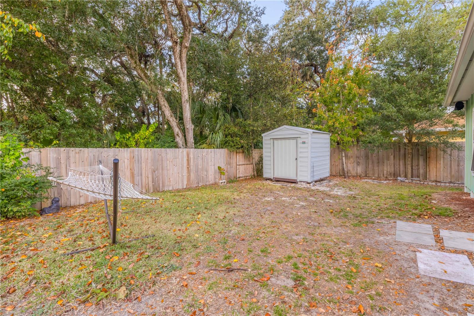 Image 18 of 22 For 14 Seminole Avenue