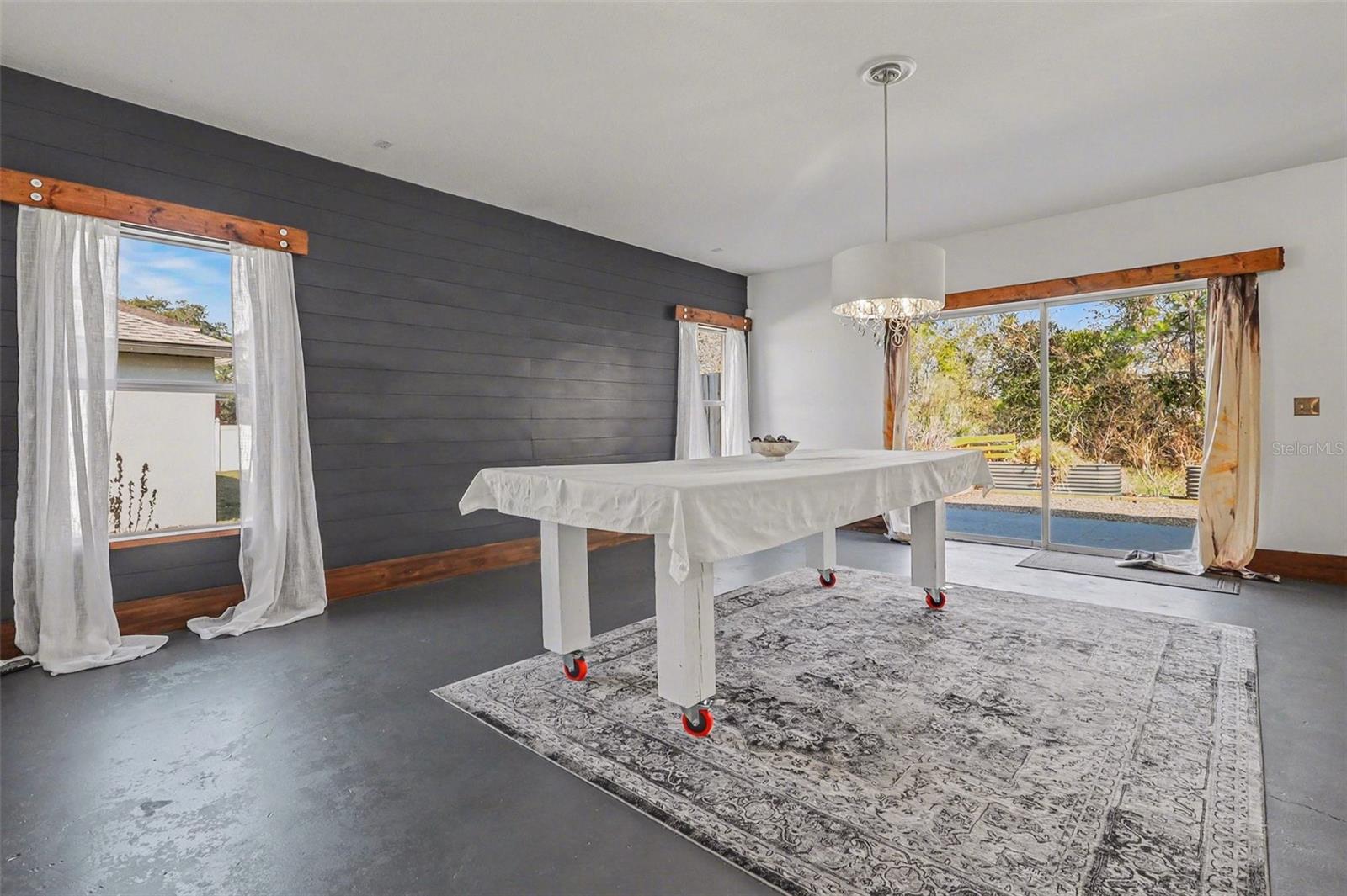 Image 14 of 28 For 548 Big Sioux Court