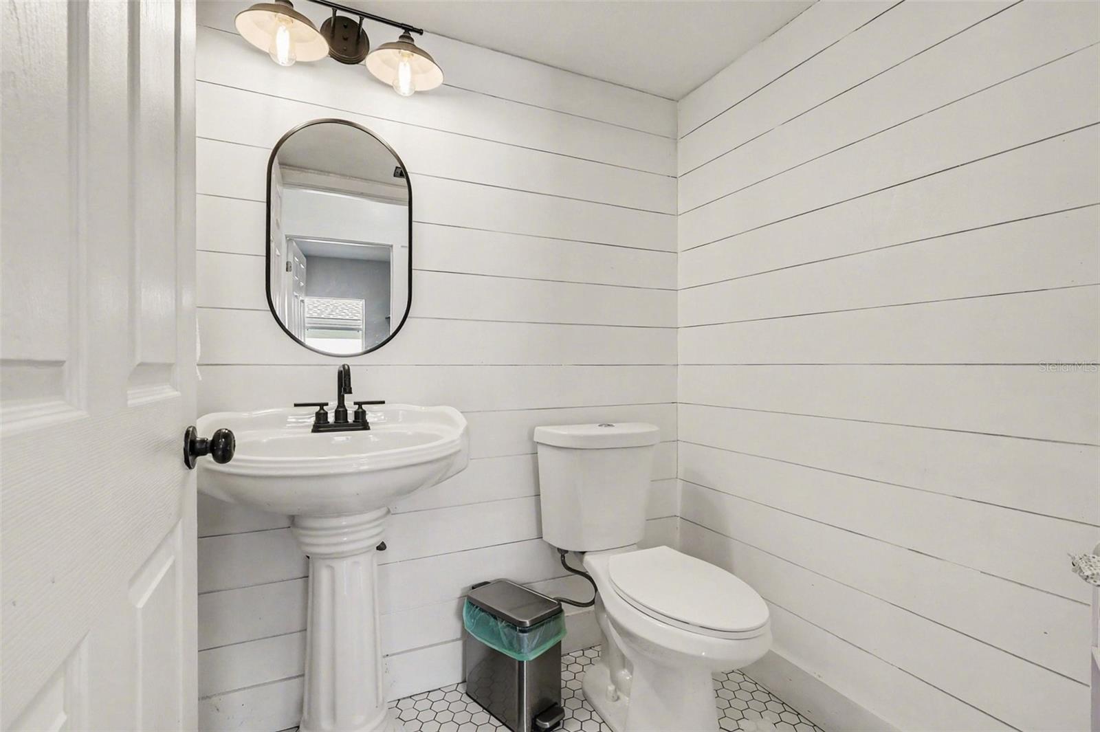 Image 15 of 28 For 548 Big Sioux Court