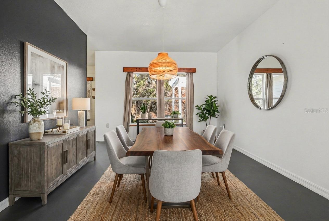 Image 7 of 28 For 548 Big Sioux Court