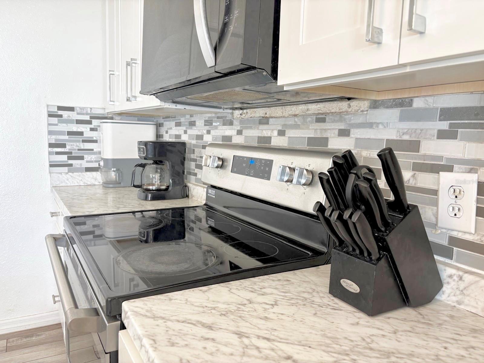 Image 27 of 56 For 3142 Whispering Trails Street