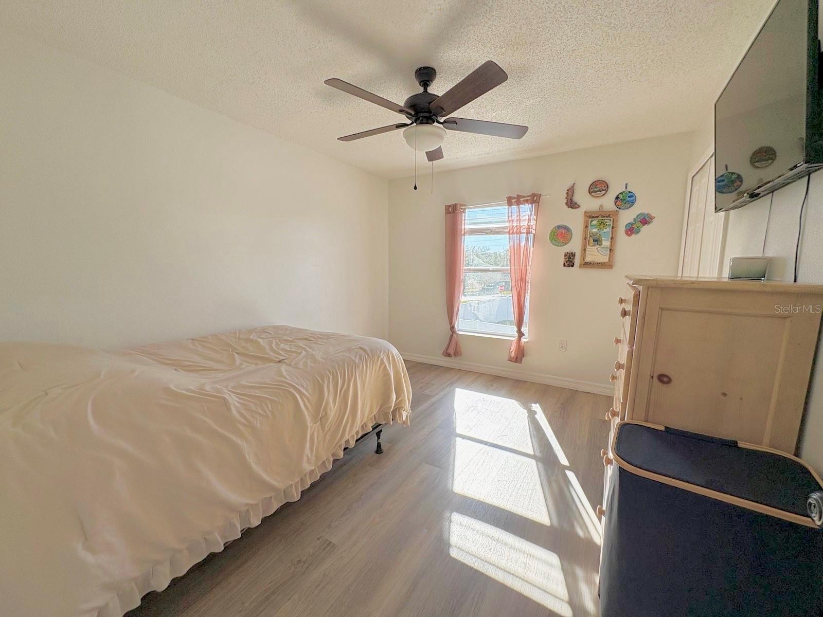 Image 39 of 56 For 3142 Whispering Trails Street