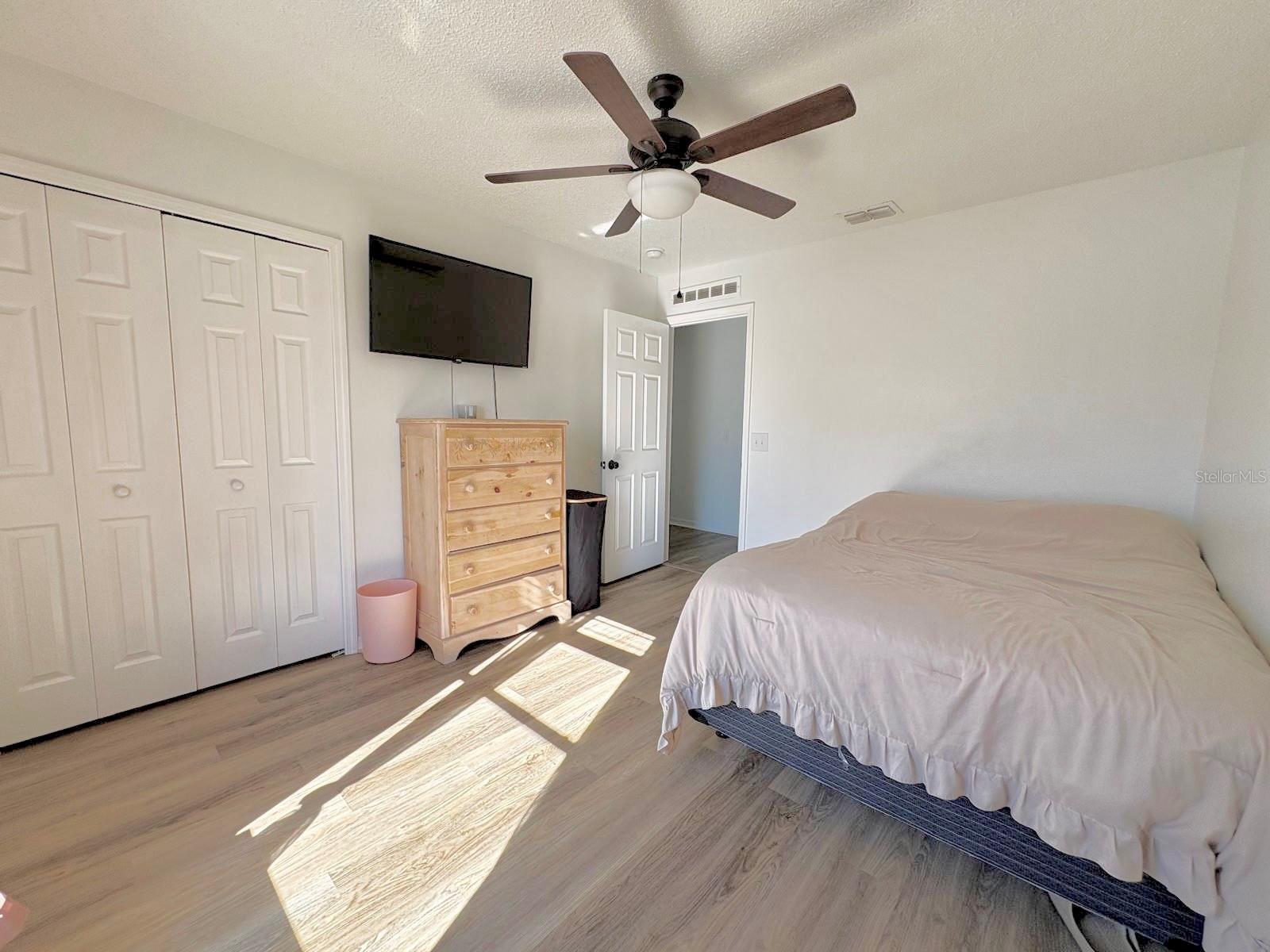 Image 40 of 56 For 3142 Whispering Trails Street