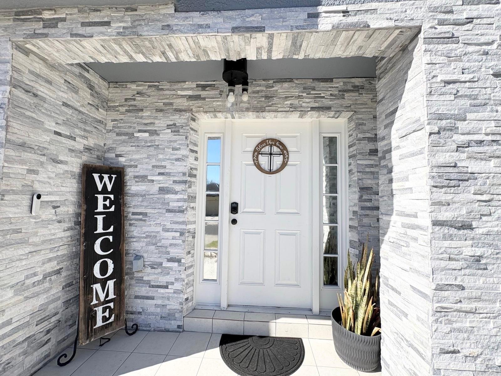 Image 7 of 56 For 3142 Whispering Trails Street