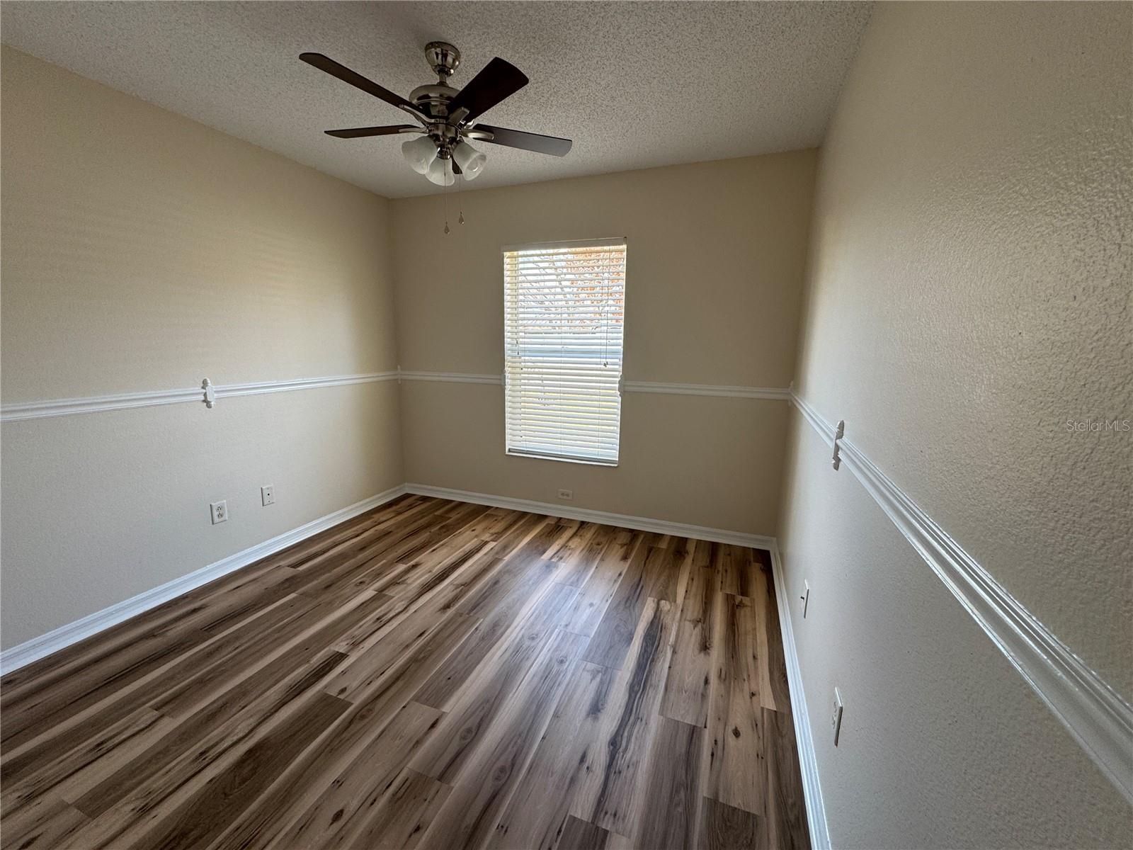 Image 9 of 13 For 4436 Middleburg Court