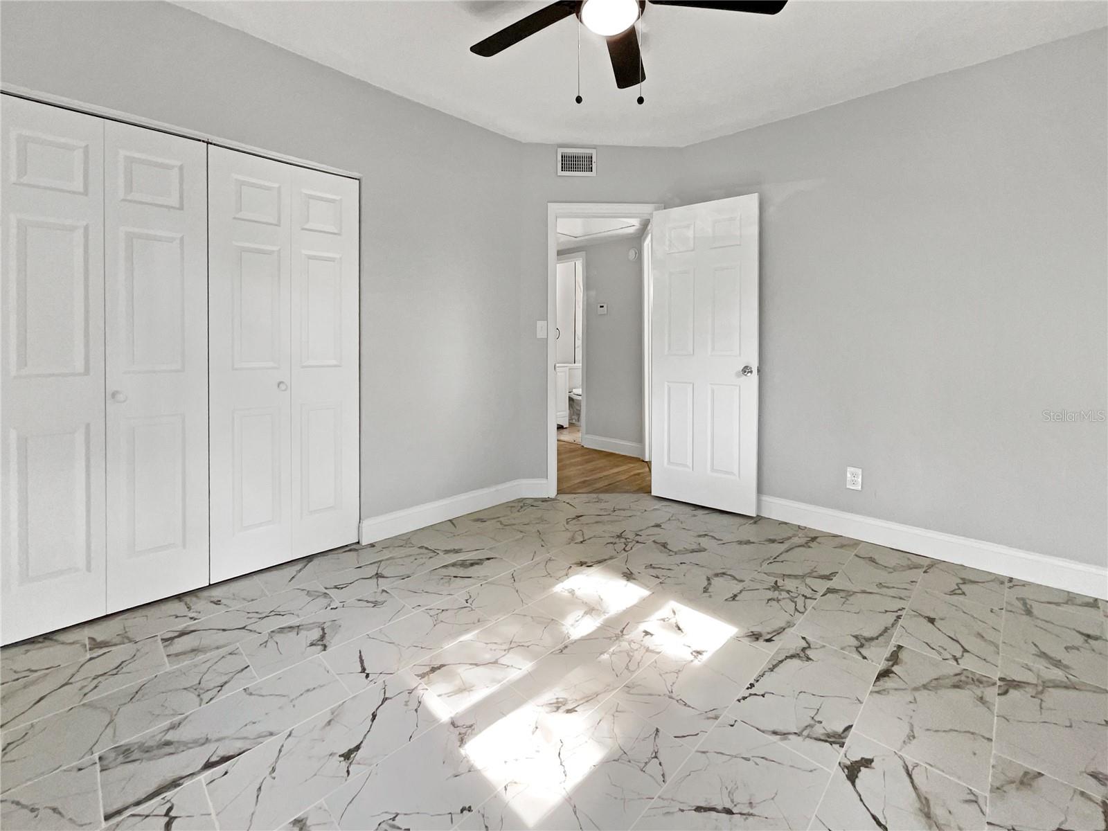 Image 14 of 23 For 10512 51st Terrace N