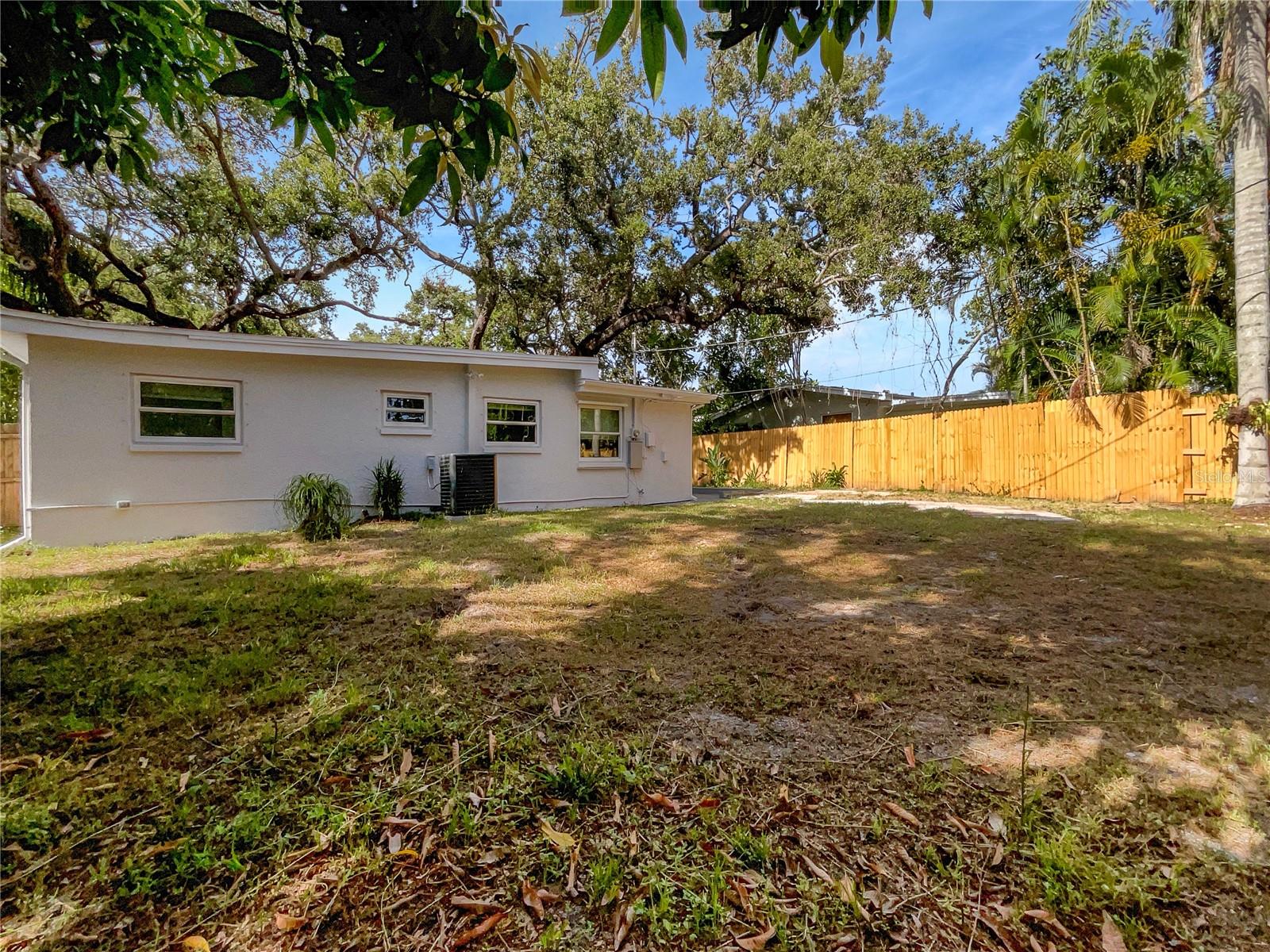 Image 22 of 23 For 10512 51st Terrace N