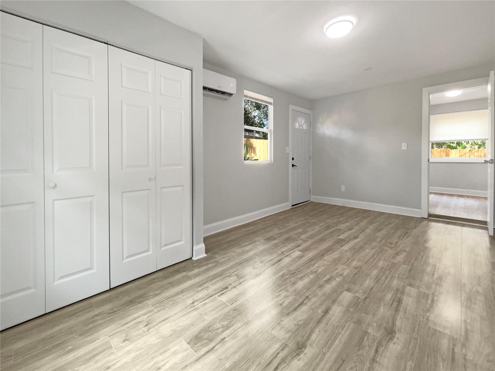 Image 6 of 23 For 10512 51st Terrace N