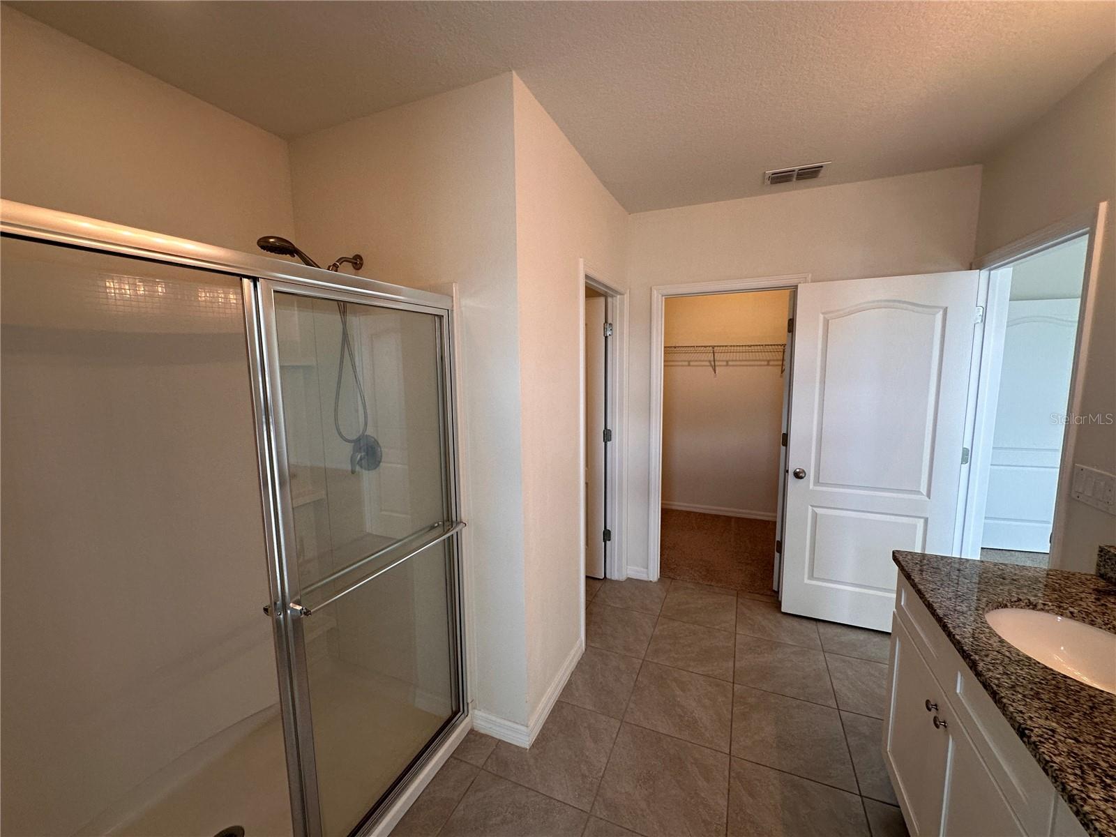 Image 22 of 43 For 4186 Looking Glass Place