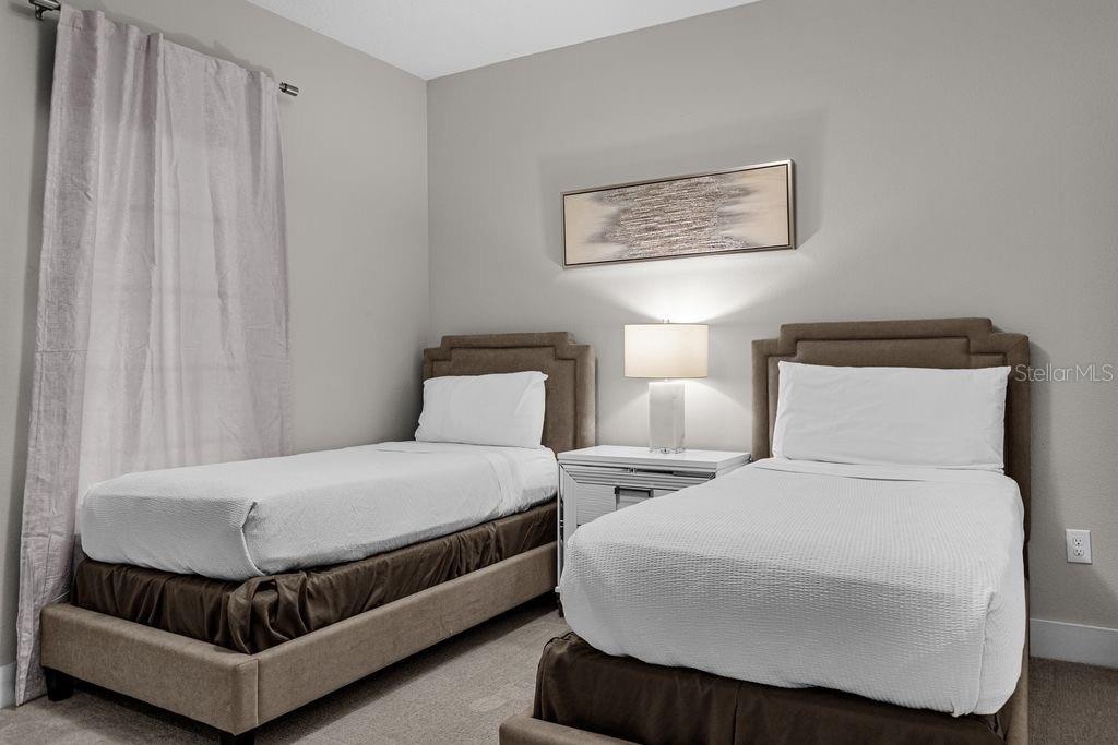 Image 12 of 23 For 8762 Worldquest Boulevard 6102