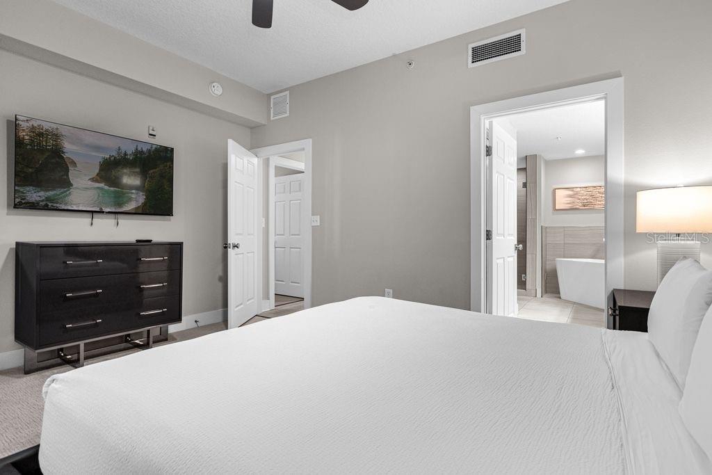 Image 15 of 23 For 8762 Worldquest Boulevard 6102