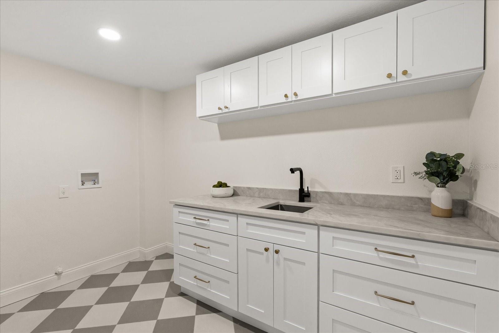 Image 19 of 46 For 1108 Fairway Drive