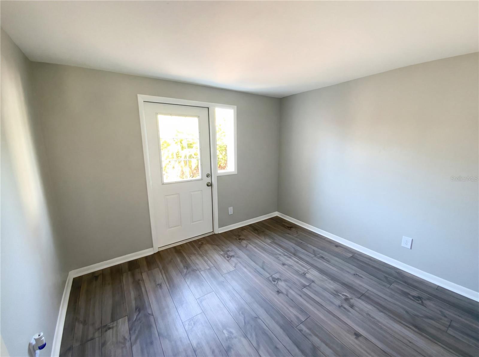 Image 24 of 29 For 8632 94th Street