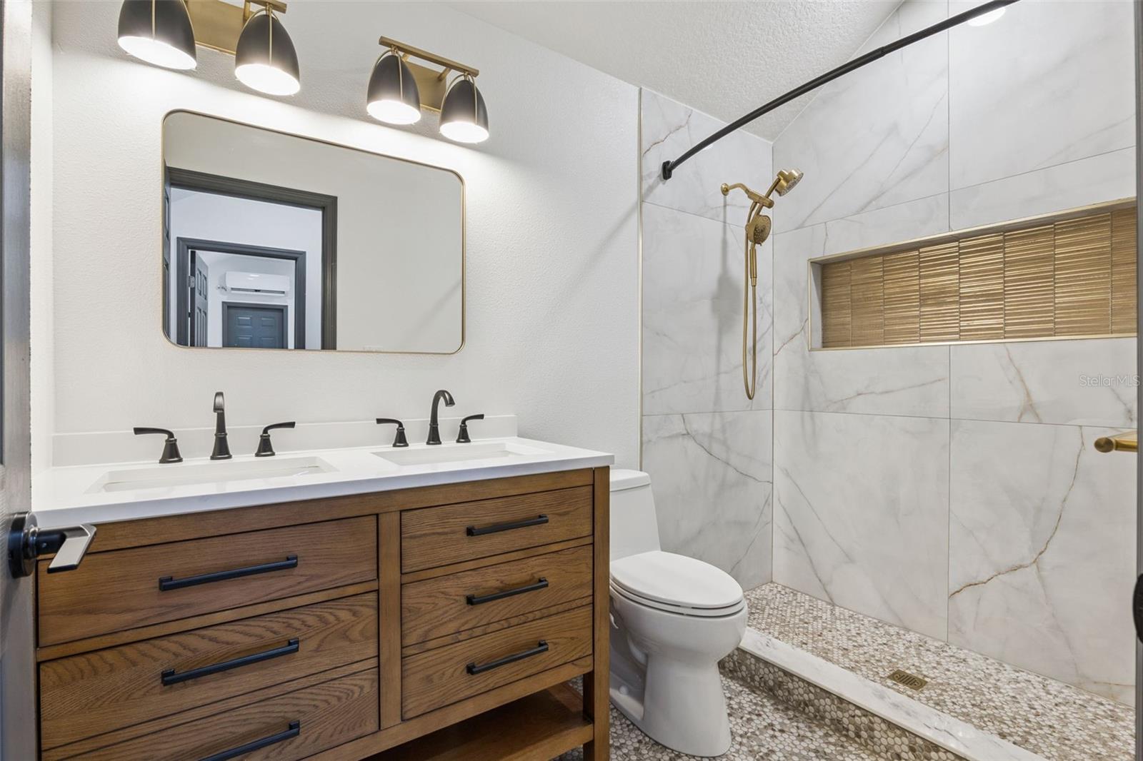 Image 17 of 36 For 3568 Alcove Court