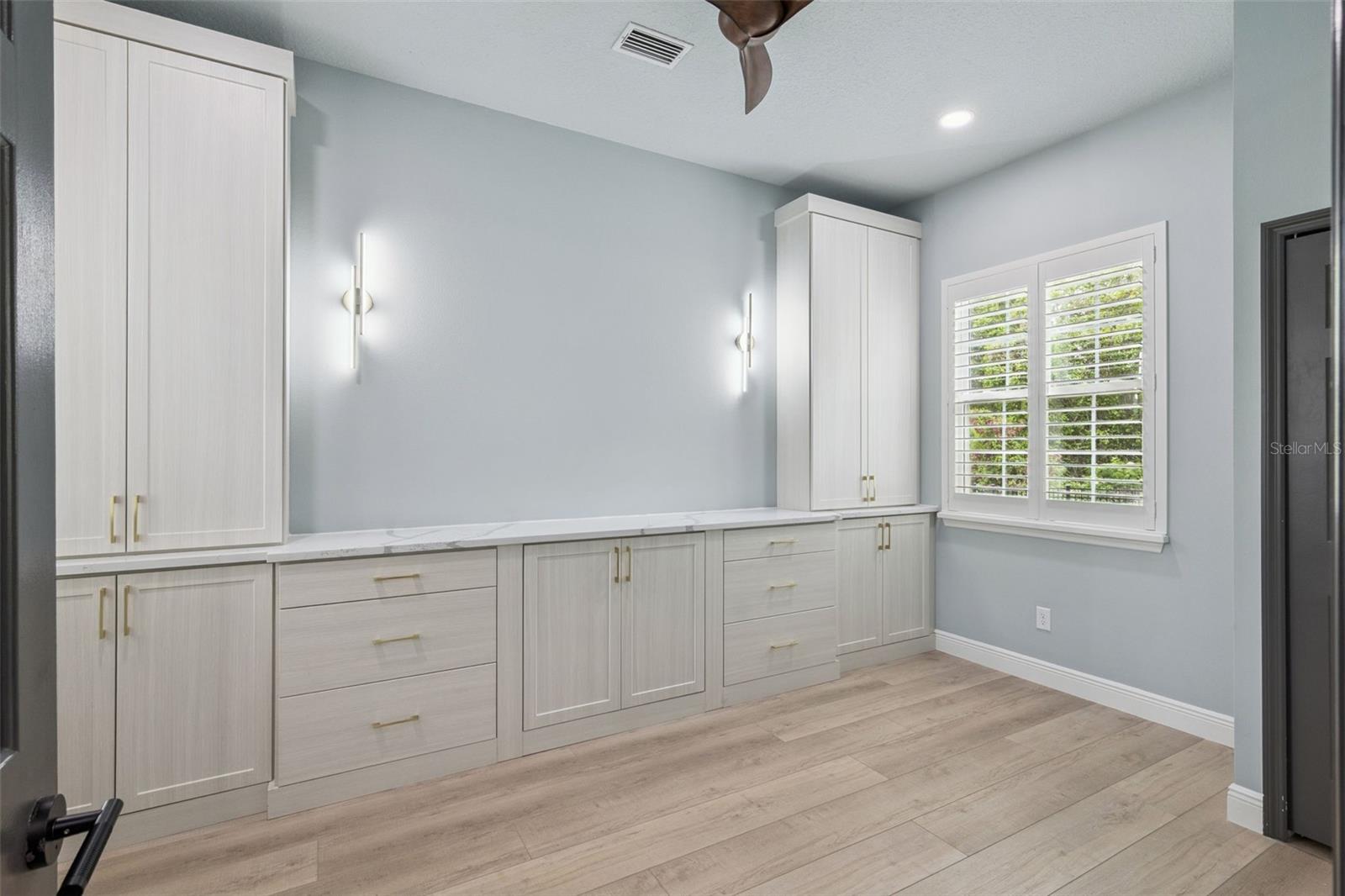 Image 21 of 36 For 3568 Alcove Court