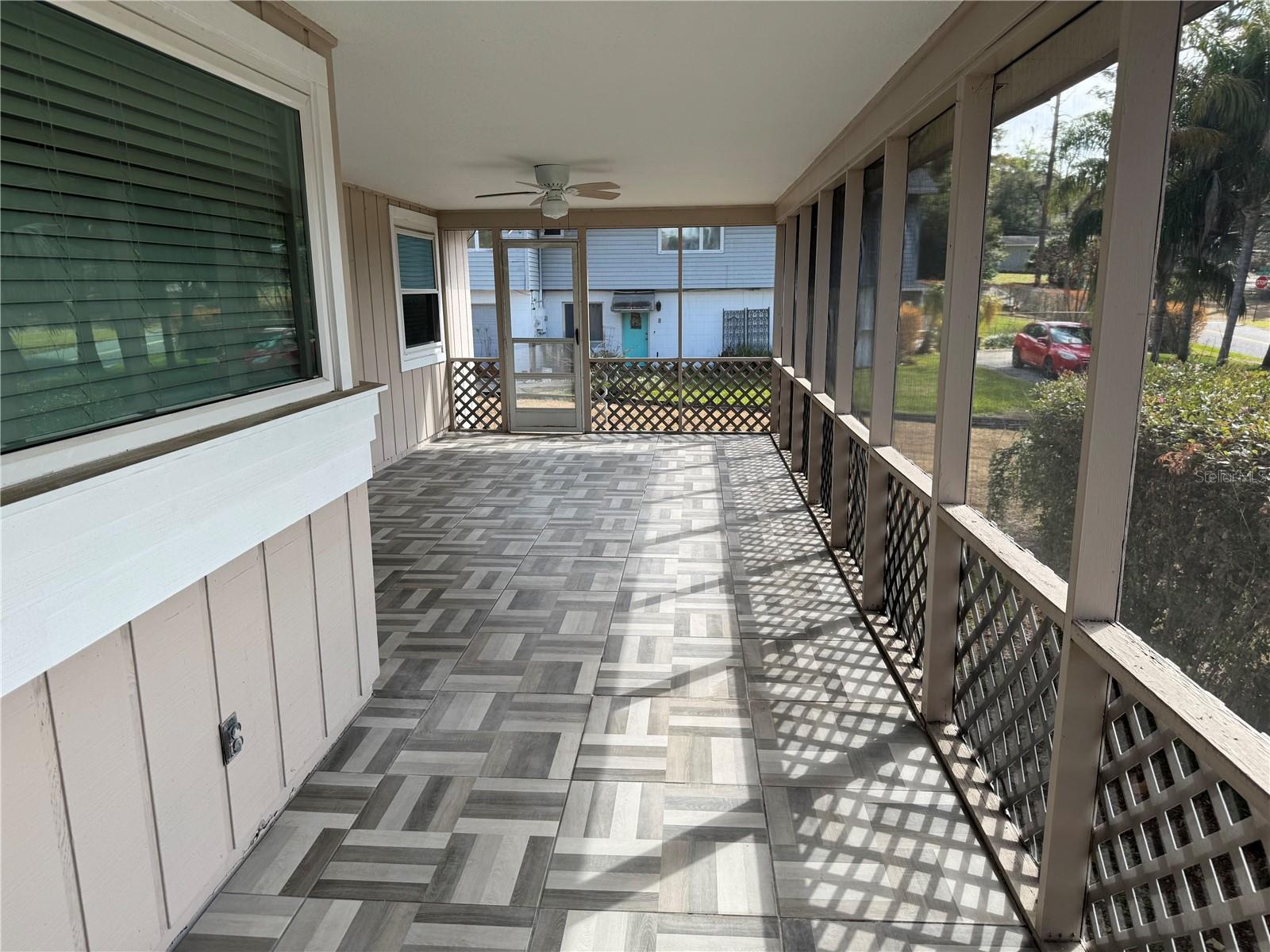 Image 16 of 60 For 1652 Palm Hill Drive