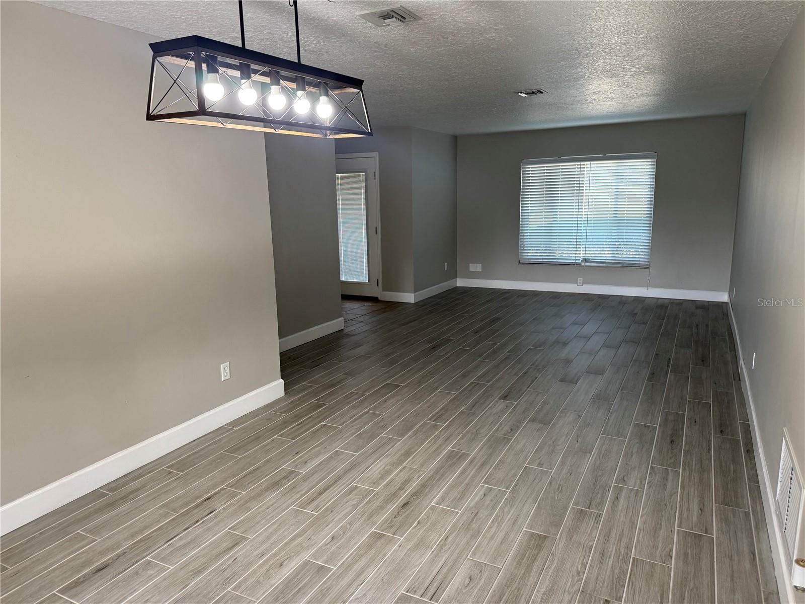 Image 27 of 60 For 1652 Palm Hill Drive