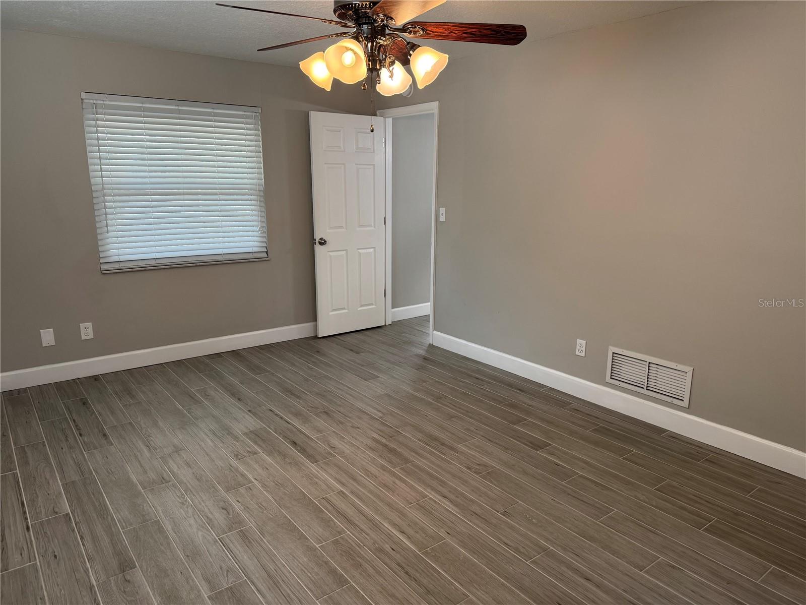 Image 30 of 60 For 1652 Palm Hill Drive