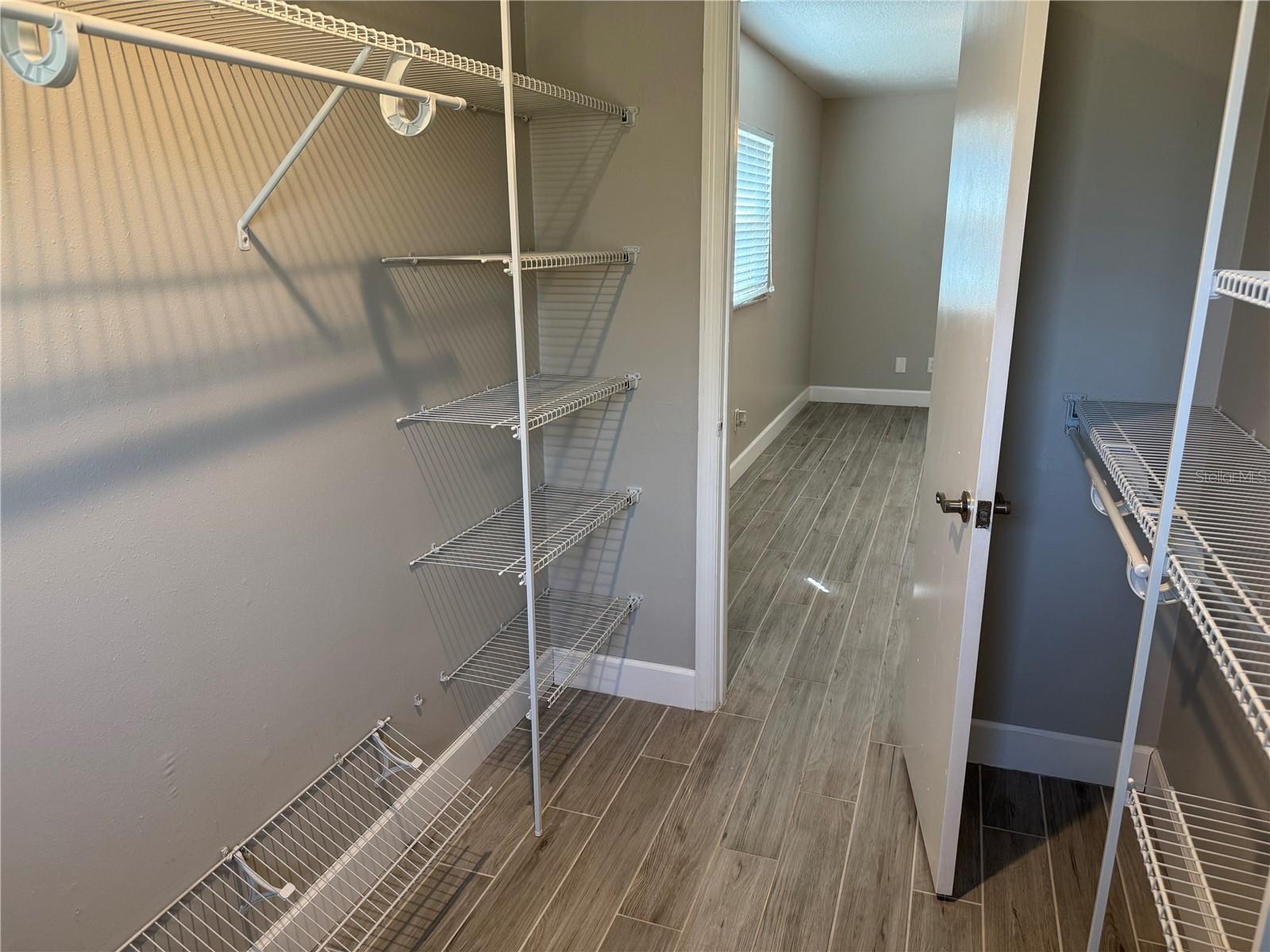 Image 32 of 60 For 1652 Palm Hill Drive