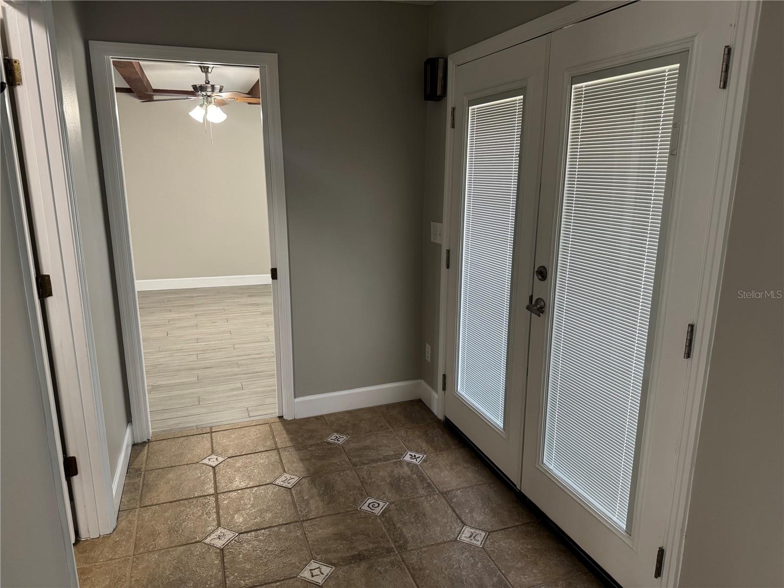 Image 37 of 60 For 1652 Palm Hill Drive