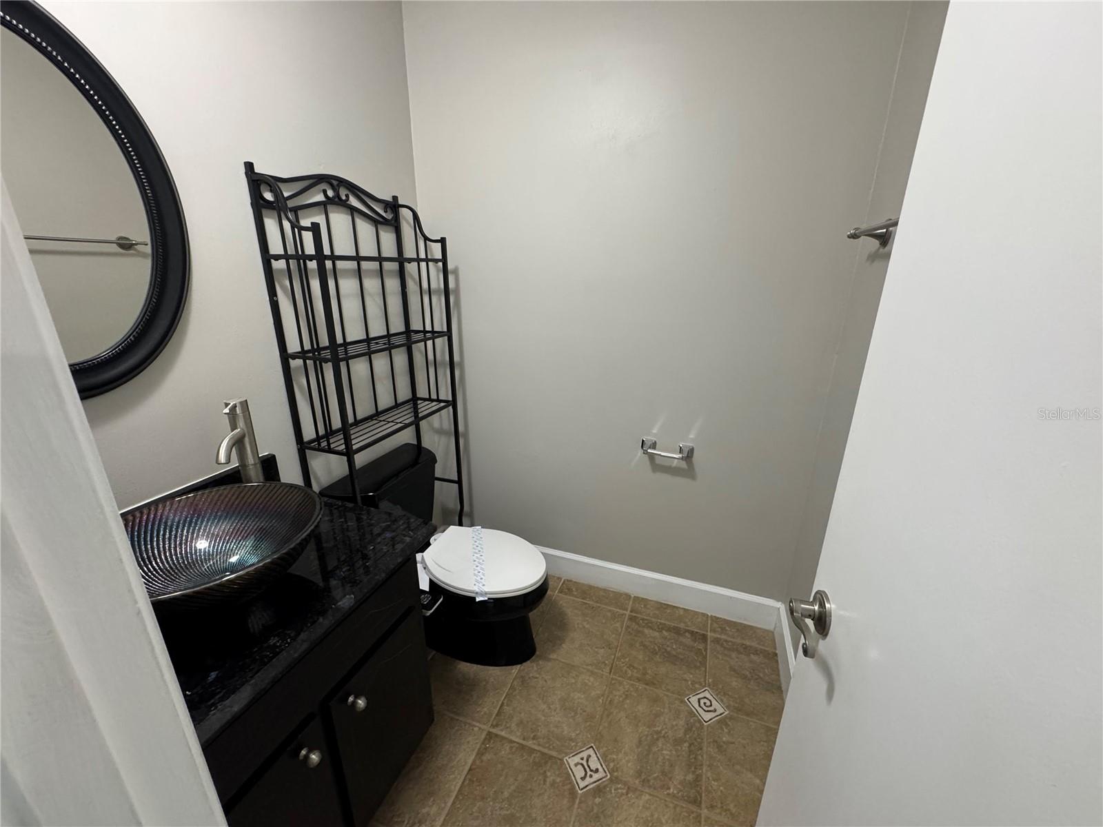 Image 39 of 60 For 1652 Palm Hill Drive