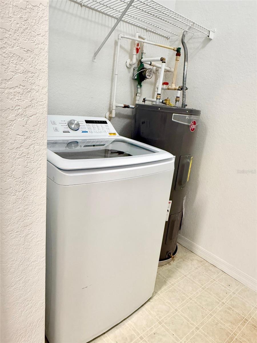 Image 17 of 37 For 8911 Legacy Court 207