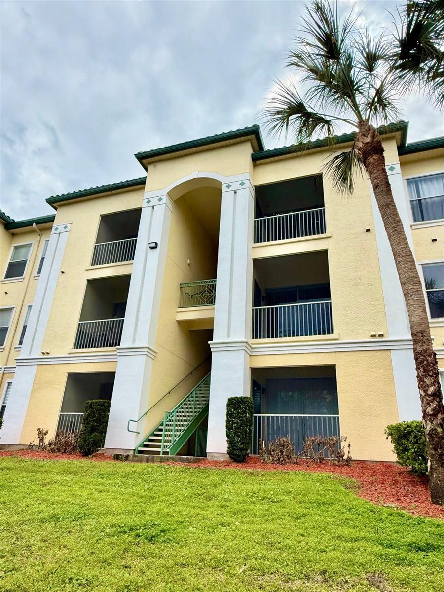 Image 23 of 37 For 8911 Legacy Court 207